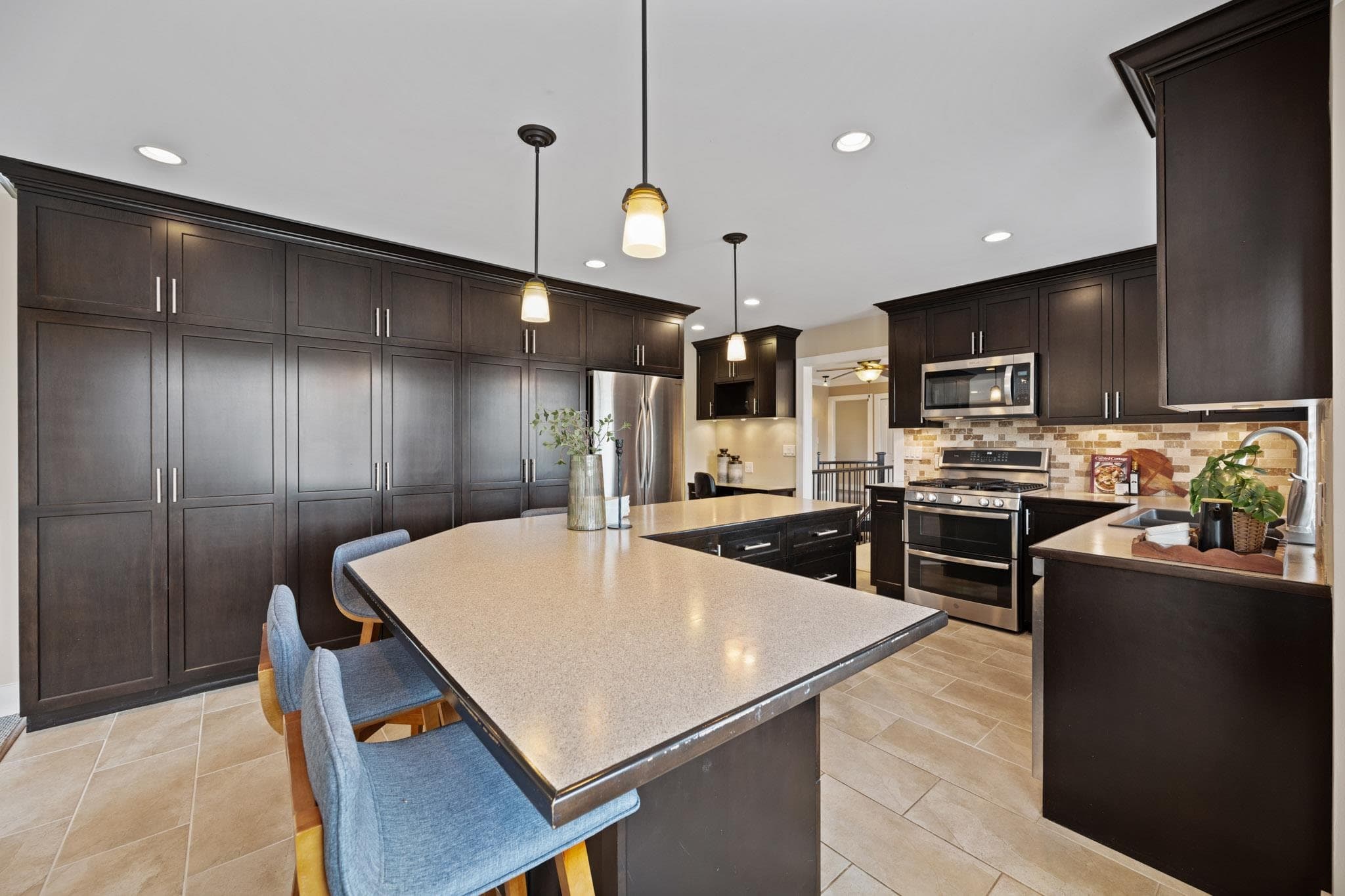 15866 91 Avenue, Surrey, V4N 2X4 — photo 4