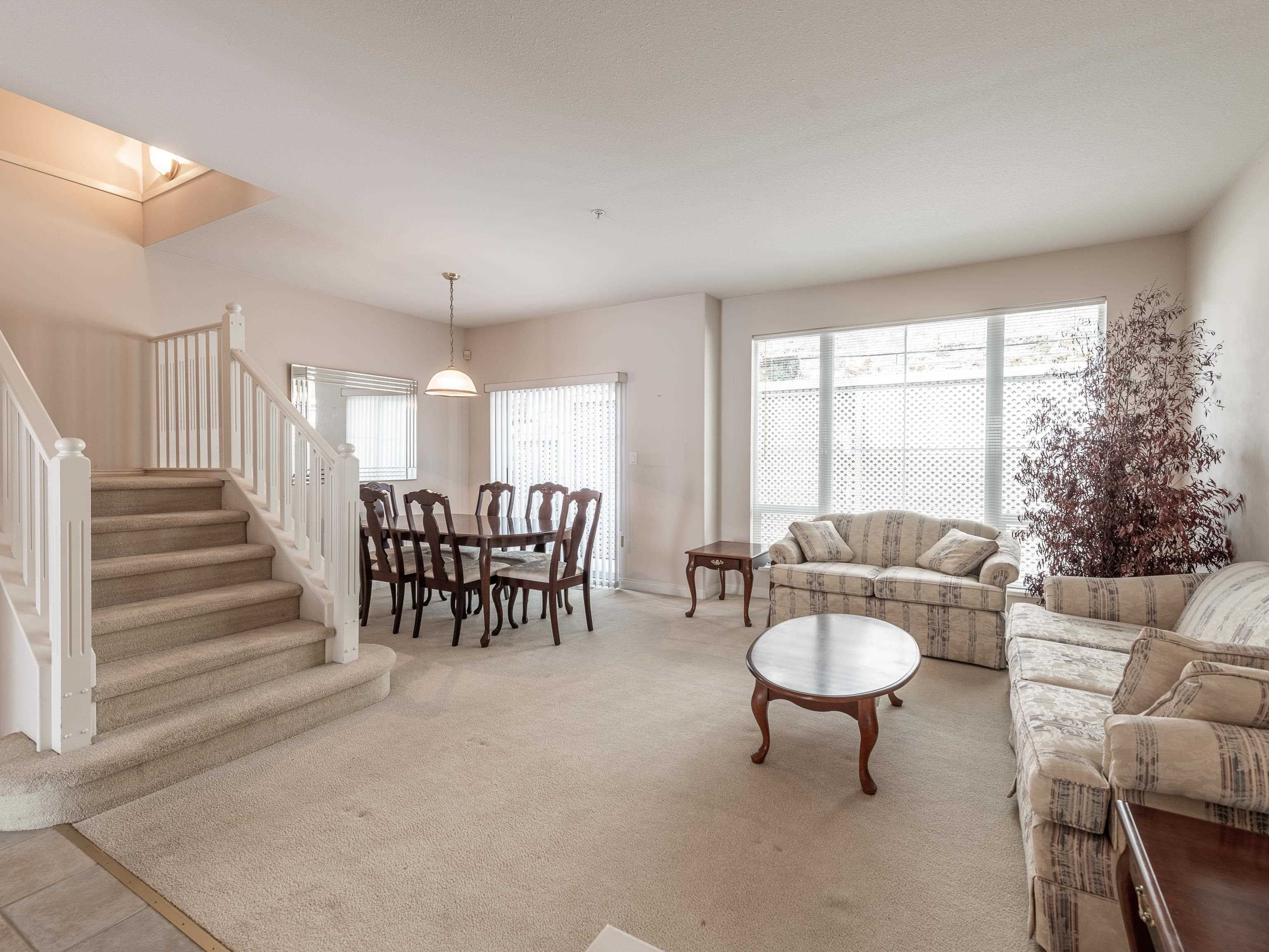 1155 Vidal Street, White Rock, V4B 3T4 — photo 1