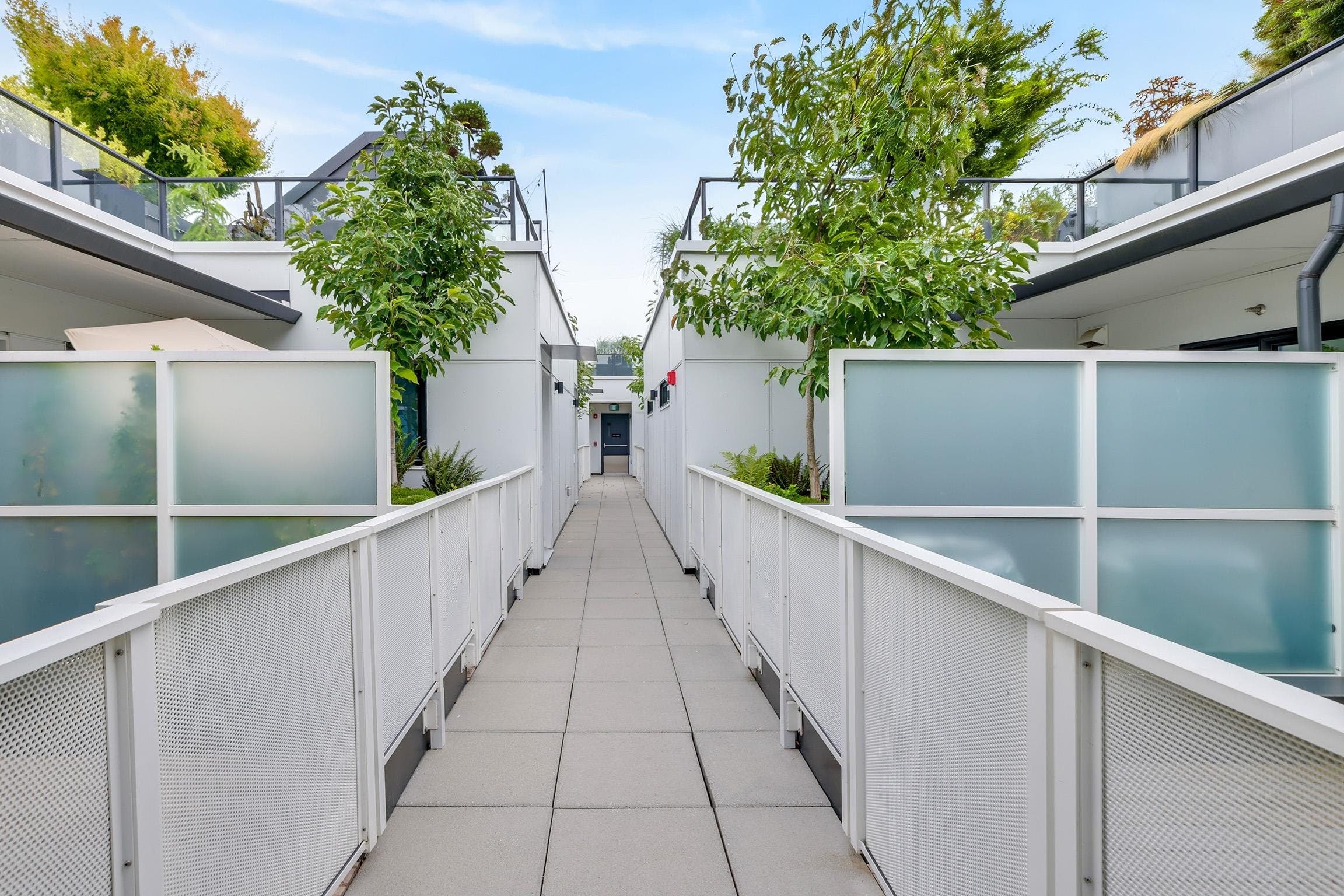411 - 2520 Guelph Street, Vancouver, V5T 0K7 — photo 4