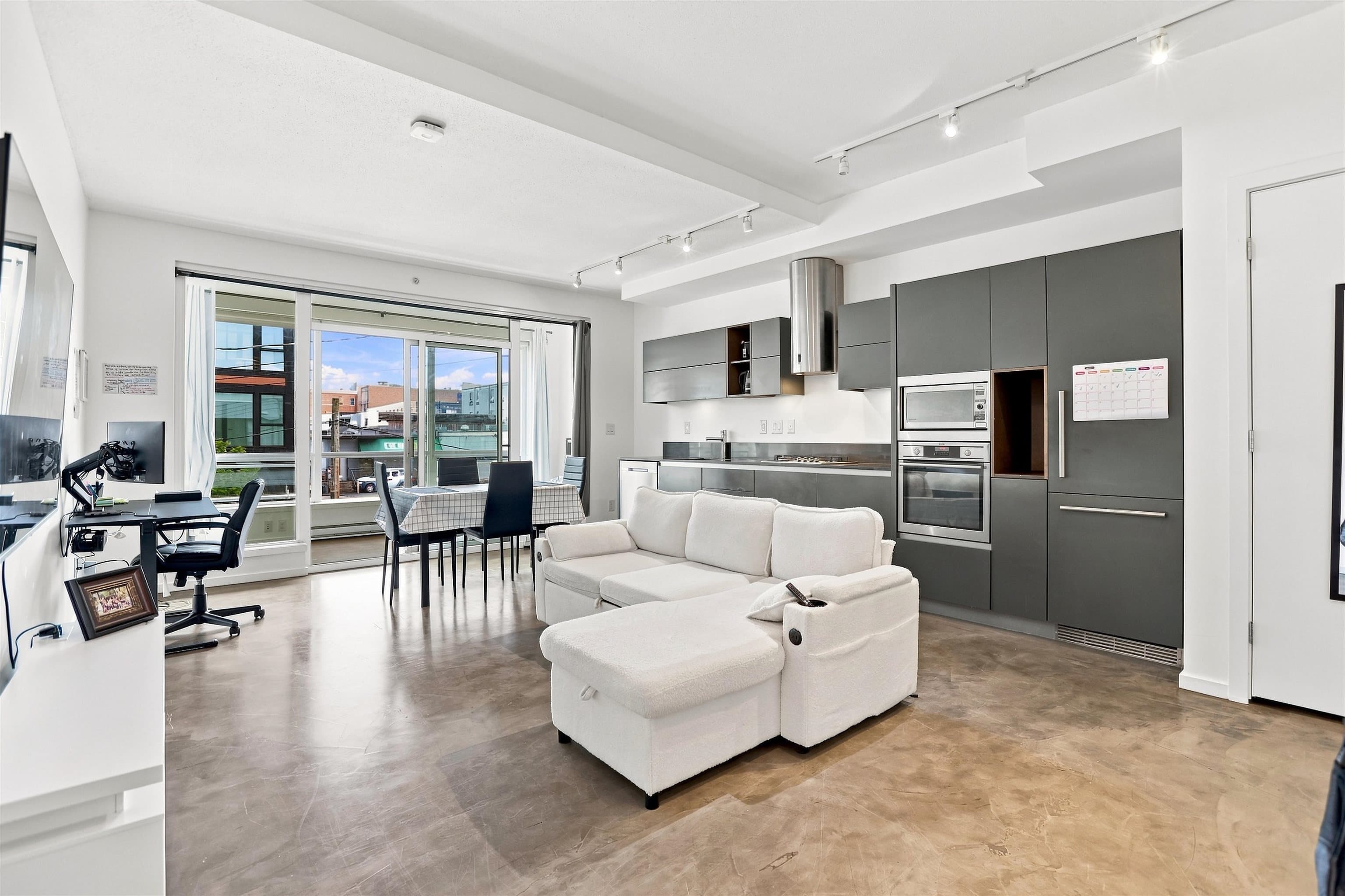 209 - 133 E 8th Avenue, Vancouver