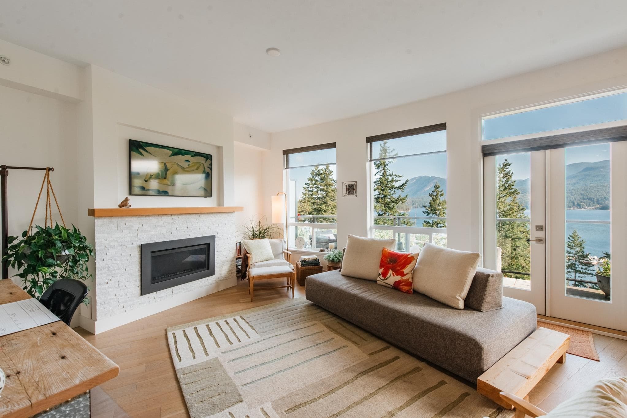 302 - 5780 Marine Way, Sechelt, V7Z 0L8 — photo 1