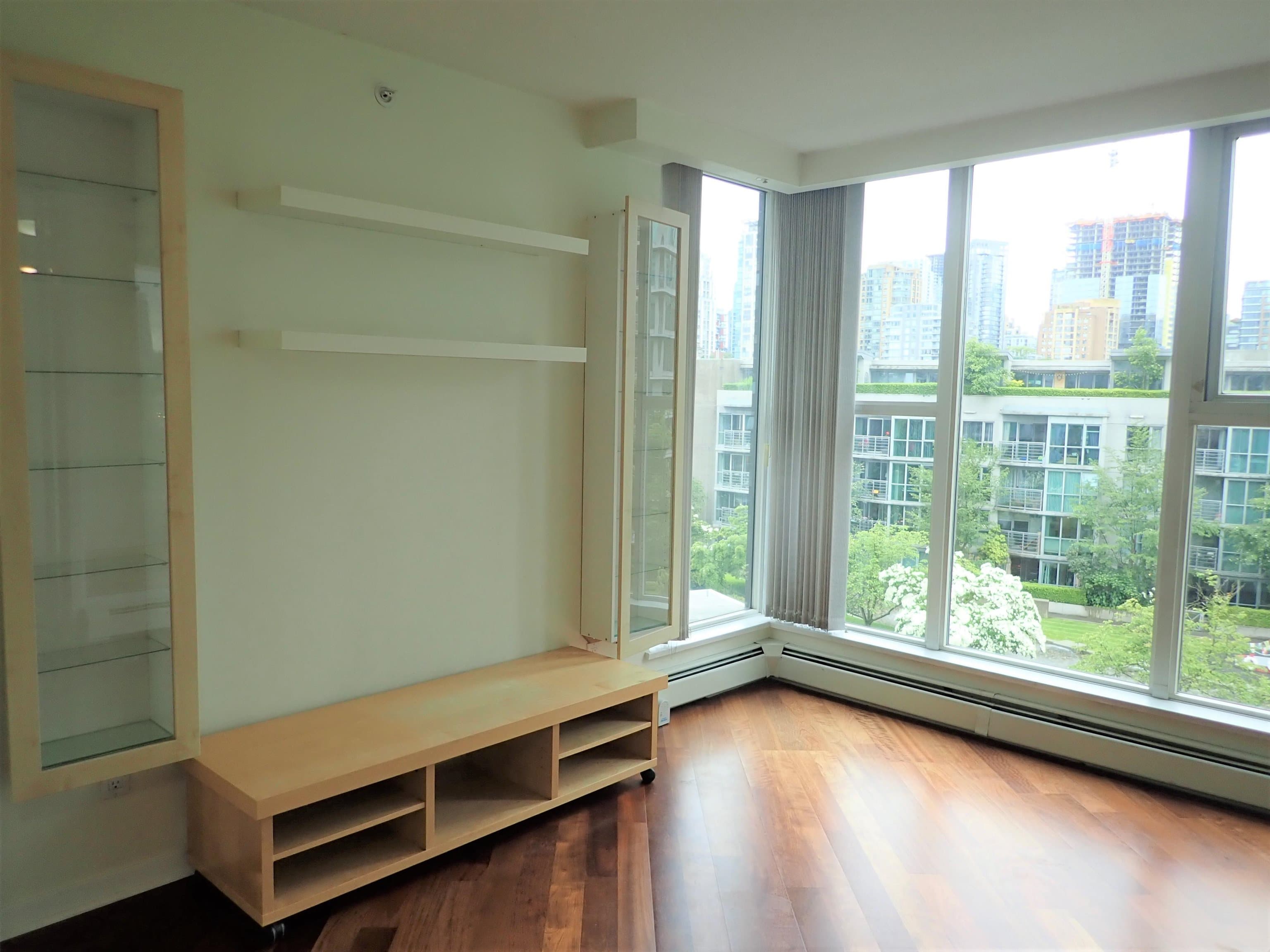 802 - 1009 Expo Boulevard, Vancouver, V6Z 2V9 — photo 1