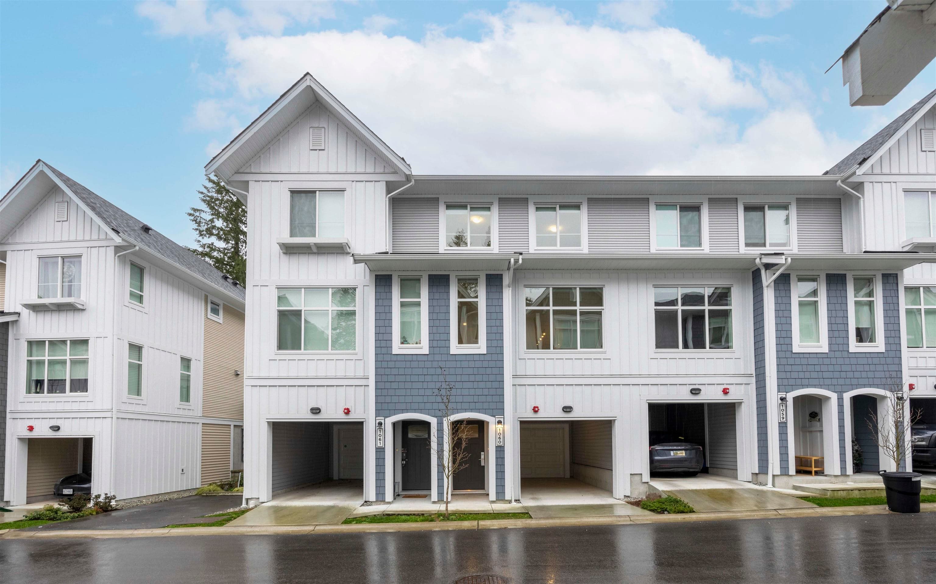 1060 - 11280 Pazarena Place, Maple Ridge, V2X 9H8 — photo 2