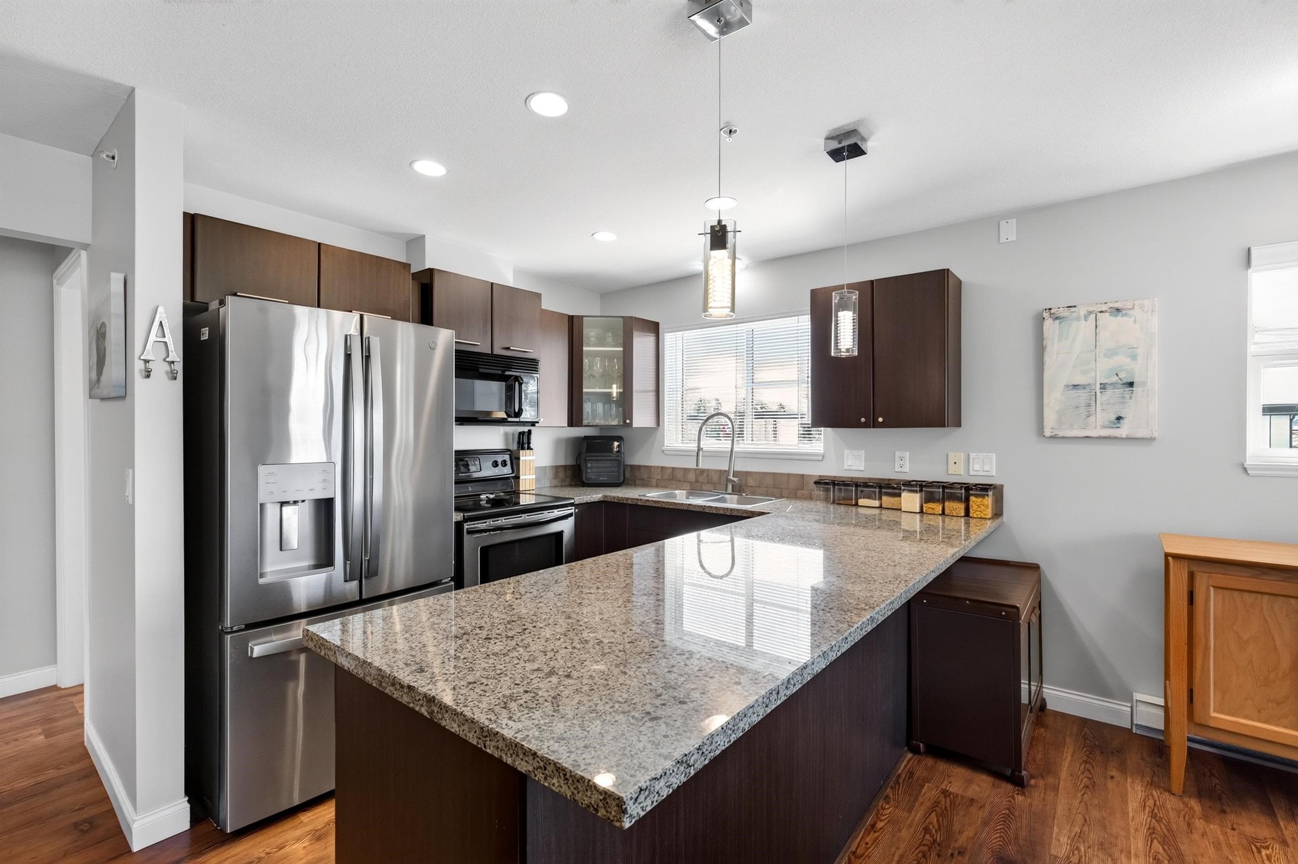 412 - 5488 198 Street, Langley, V3A 1G2 — photo 1
