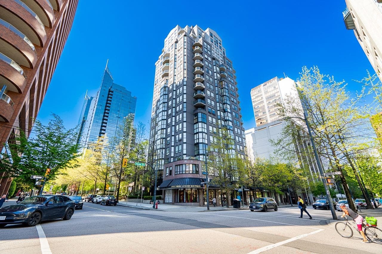 907 - 811 Helmcken Street, Vancouver