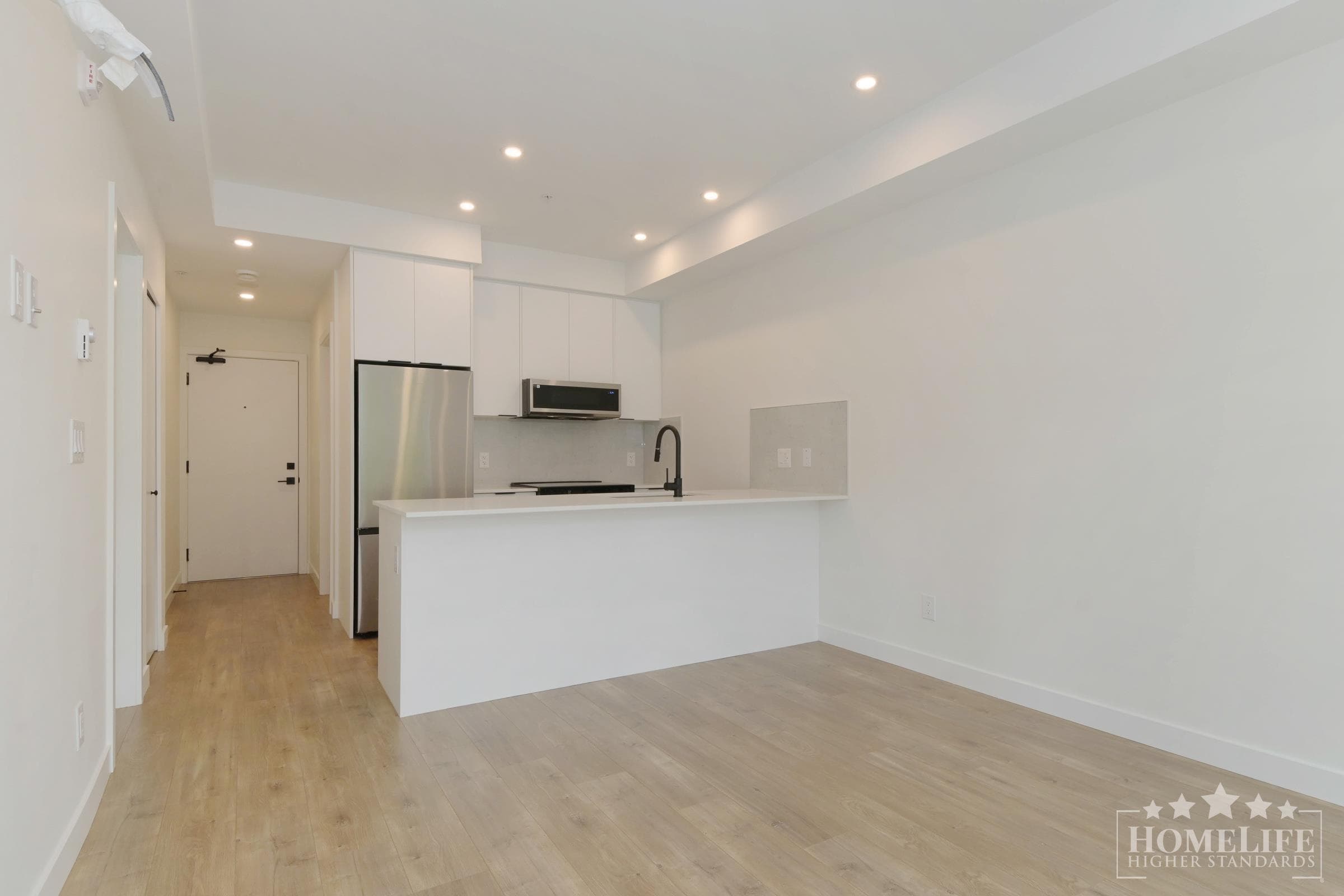 207 - 14398 60 Avenue, Surrey, V3X 2N5 — photo 5