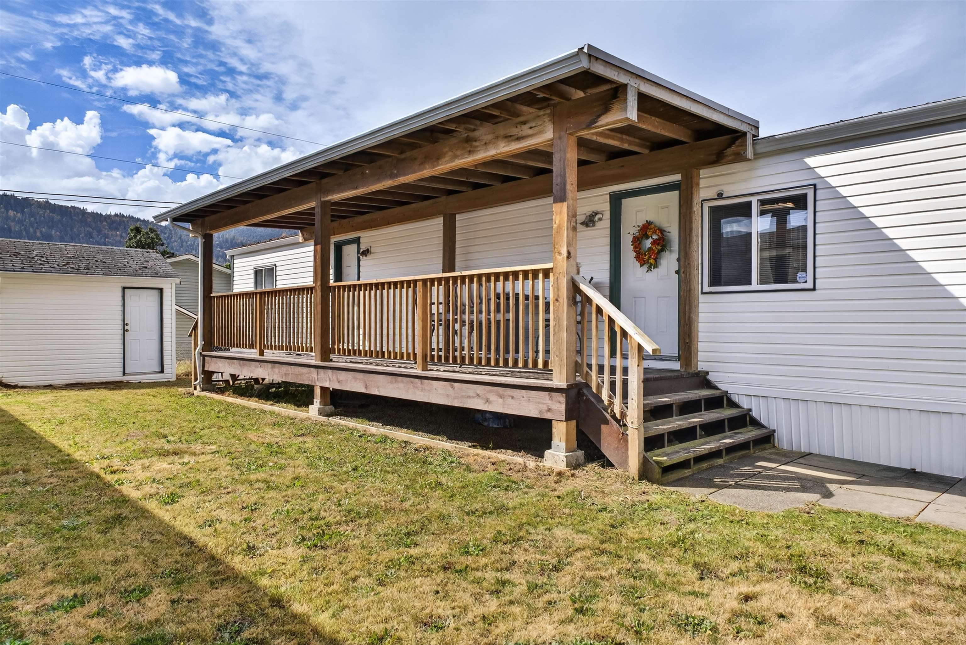 15 - 44565 Monte Vista Drive, Chilliwack, V2R 5Y4 — photo 2