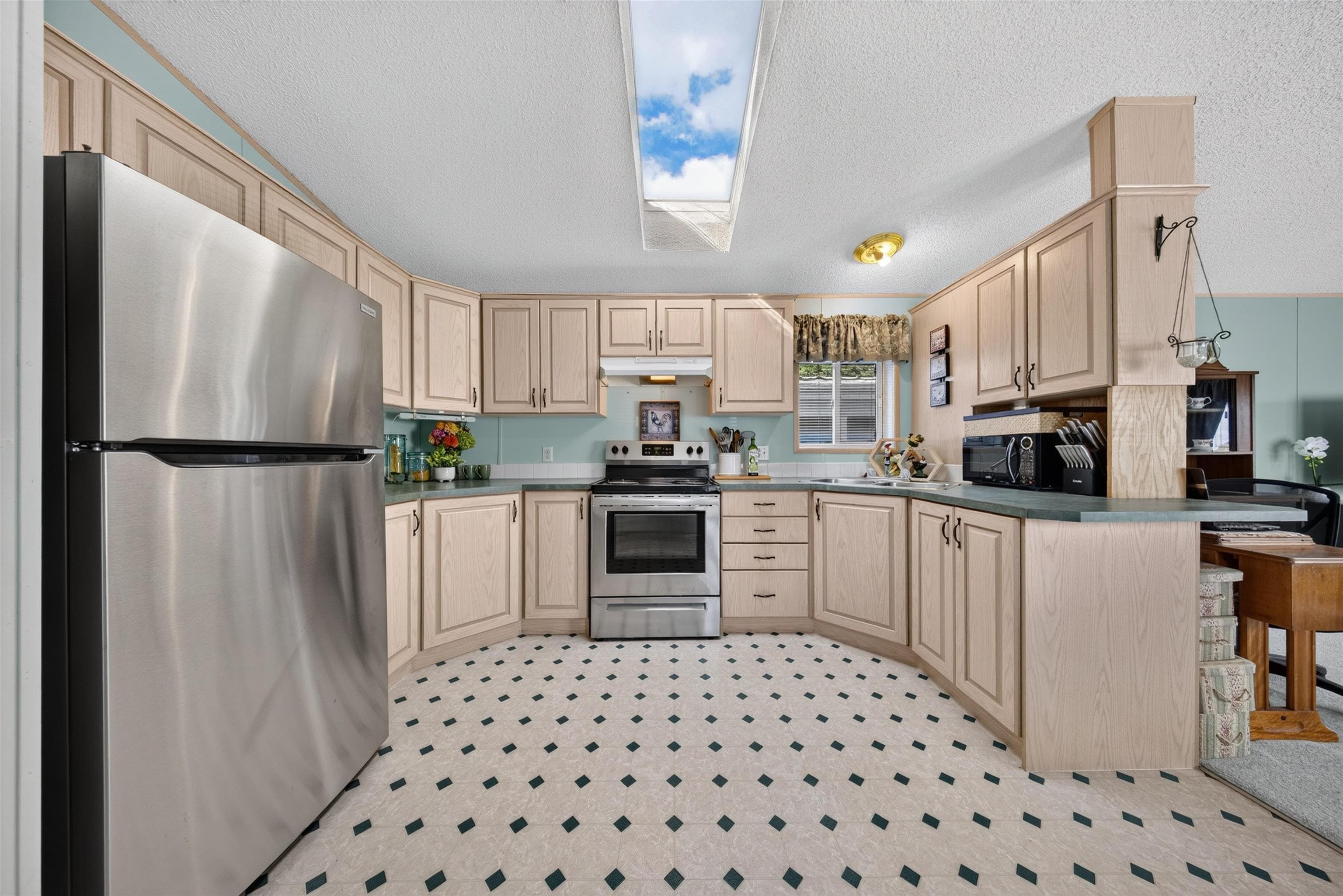 15 - 44565 Monte Vista Drive, Chilliwack, V2R 5Y4 — photo 3
