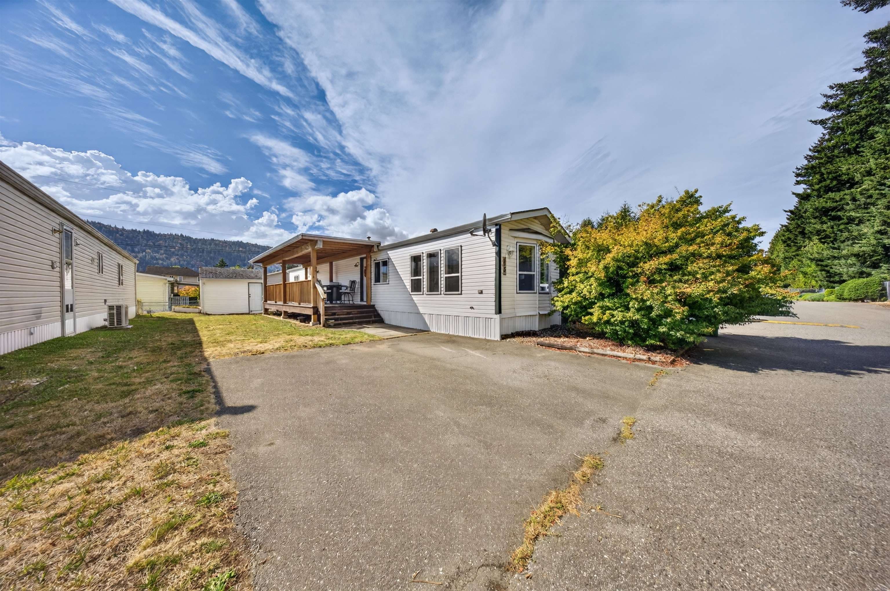 15 - 44565 Monte Vista Drive, Chilliwack, V2R 5Y4 — photo 1