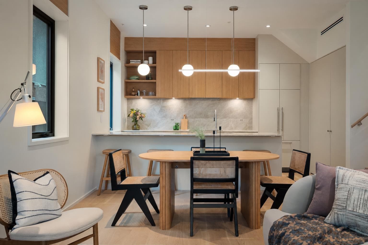 2 - 164 E 38th Avenue, Vancouver, V5W 1H1 — photo 3