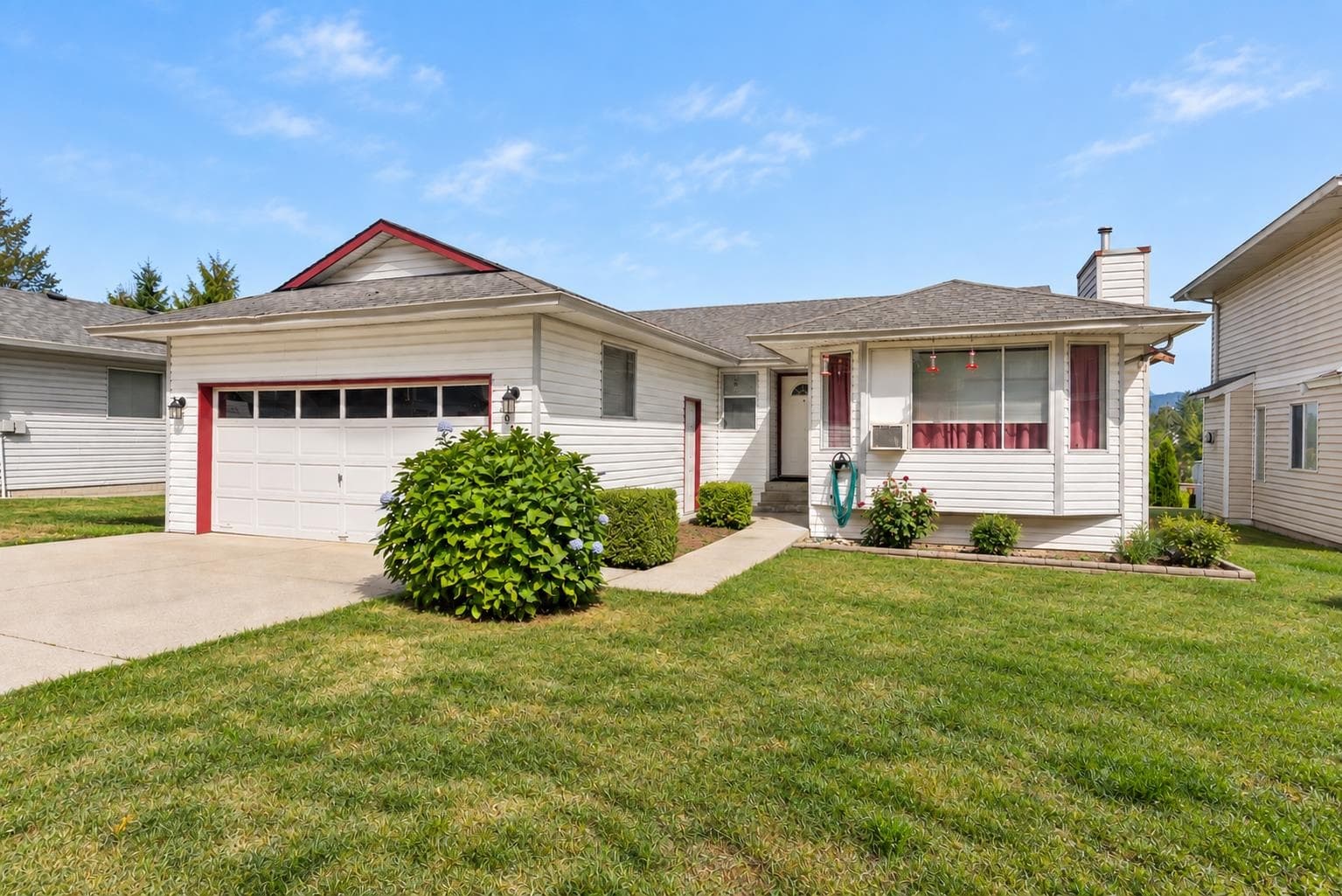 33554 Mccallum Place, Abbotsford, V2S 7B6 — photo 2