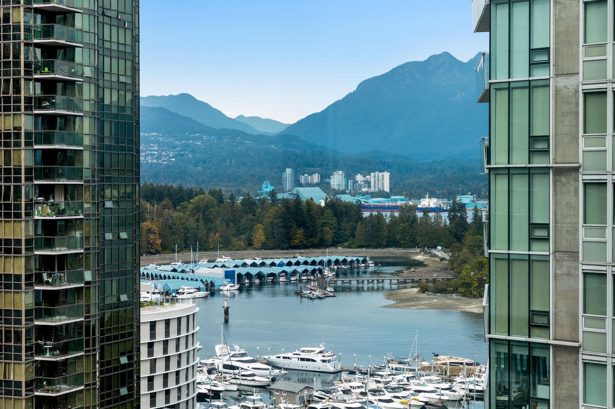 1702 - 1238 Melville Street, Vancouver, V6E 4N2 — photo 1