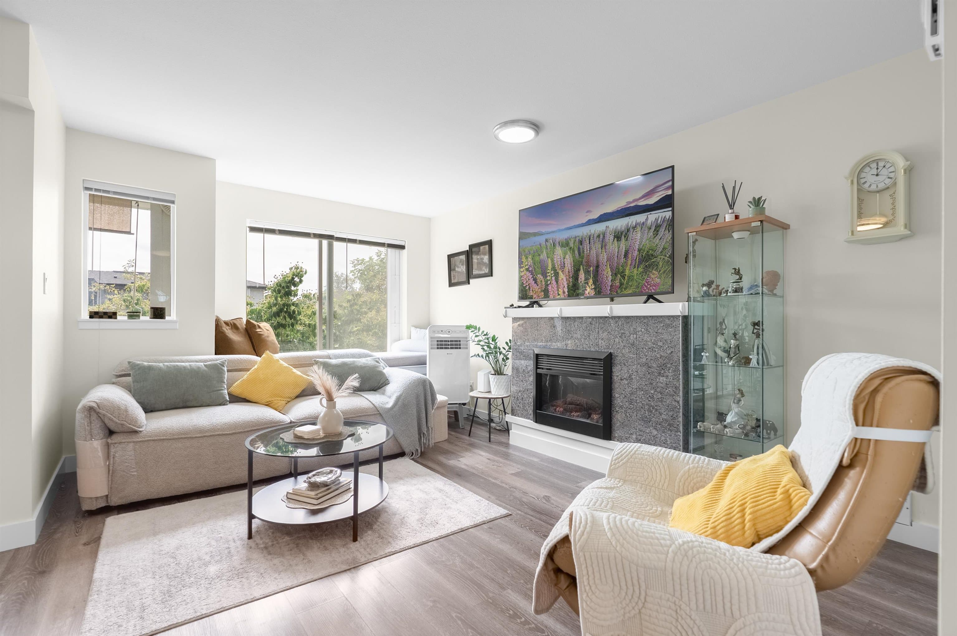 22 - 7370 Stride Avenue, Burnaby, V3N 5E6 — photo 1