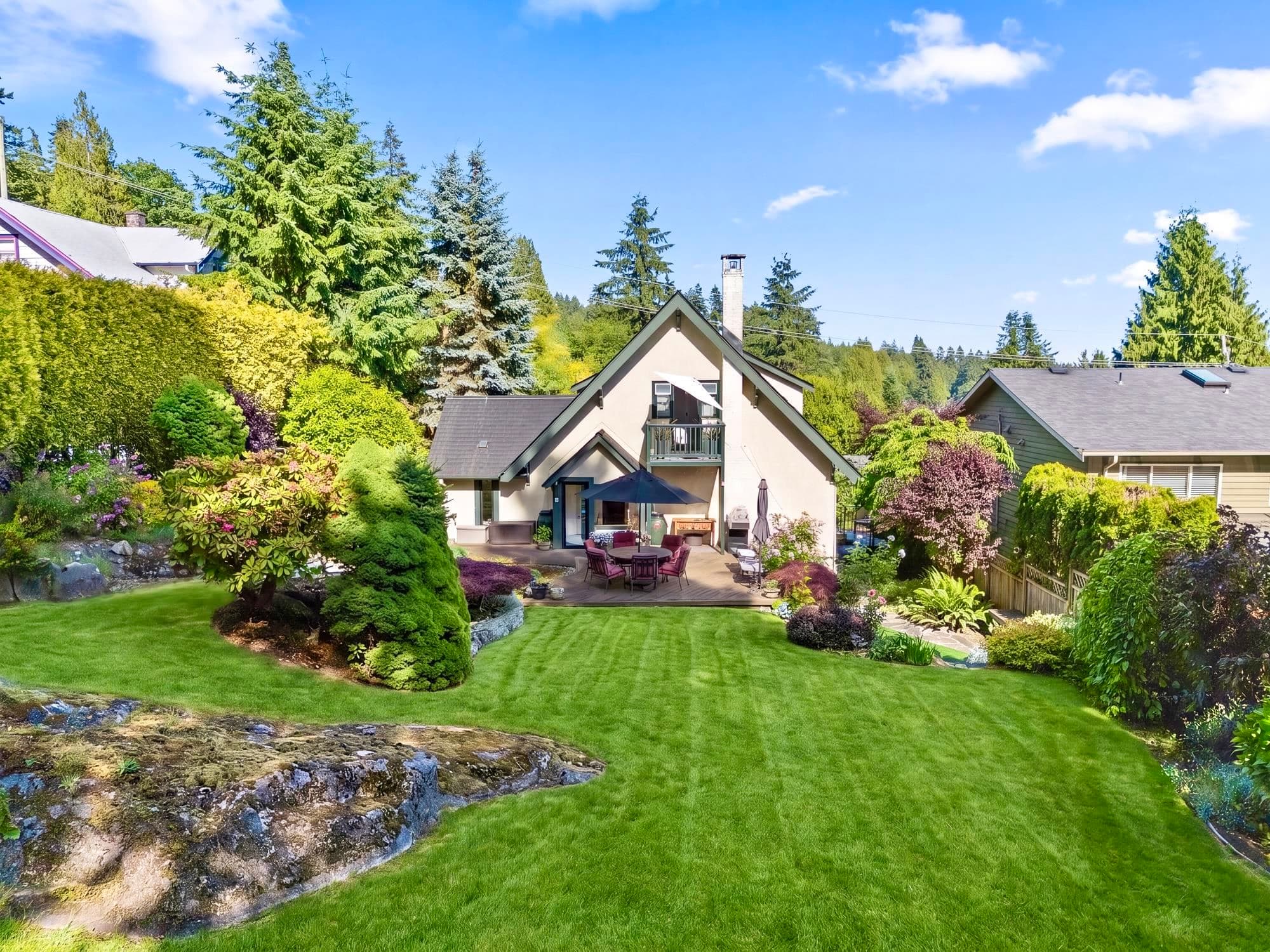 445 N Oxley Street, West Vancouver, V7V 2L5 — photo 3