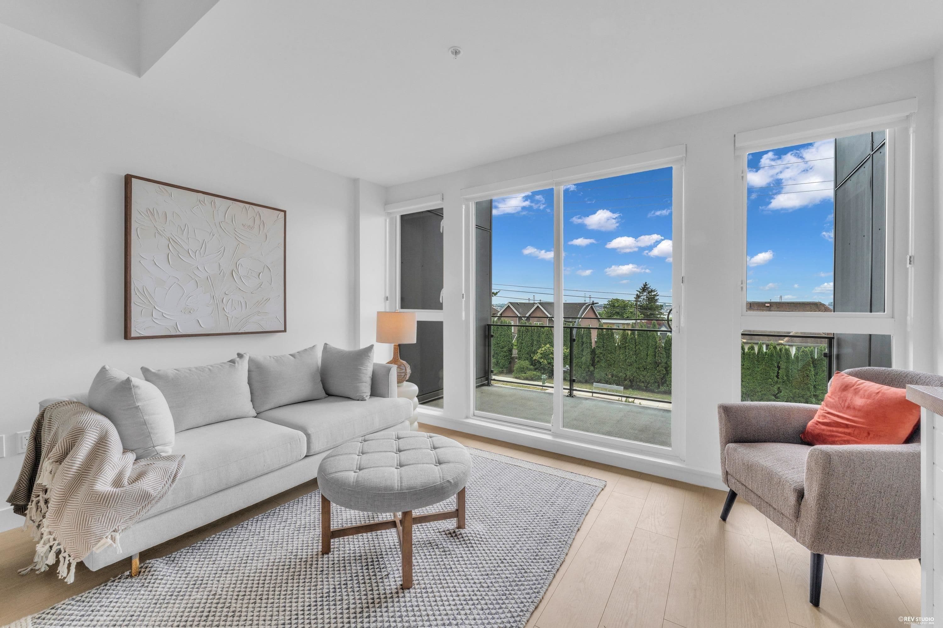 103/203 - 422 E 3rd Street, North Vancouver