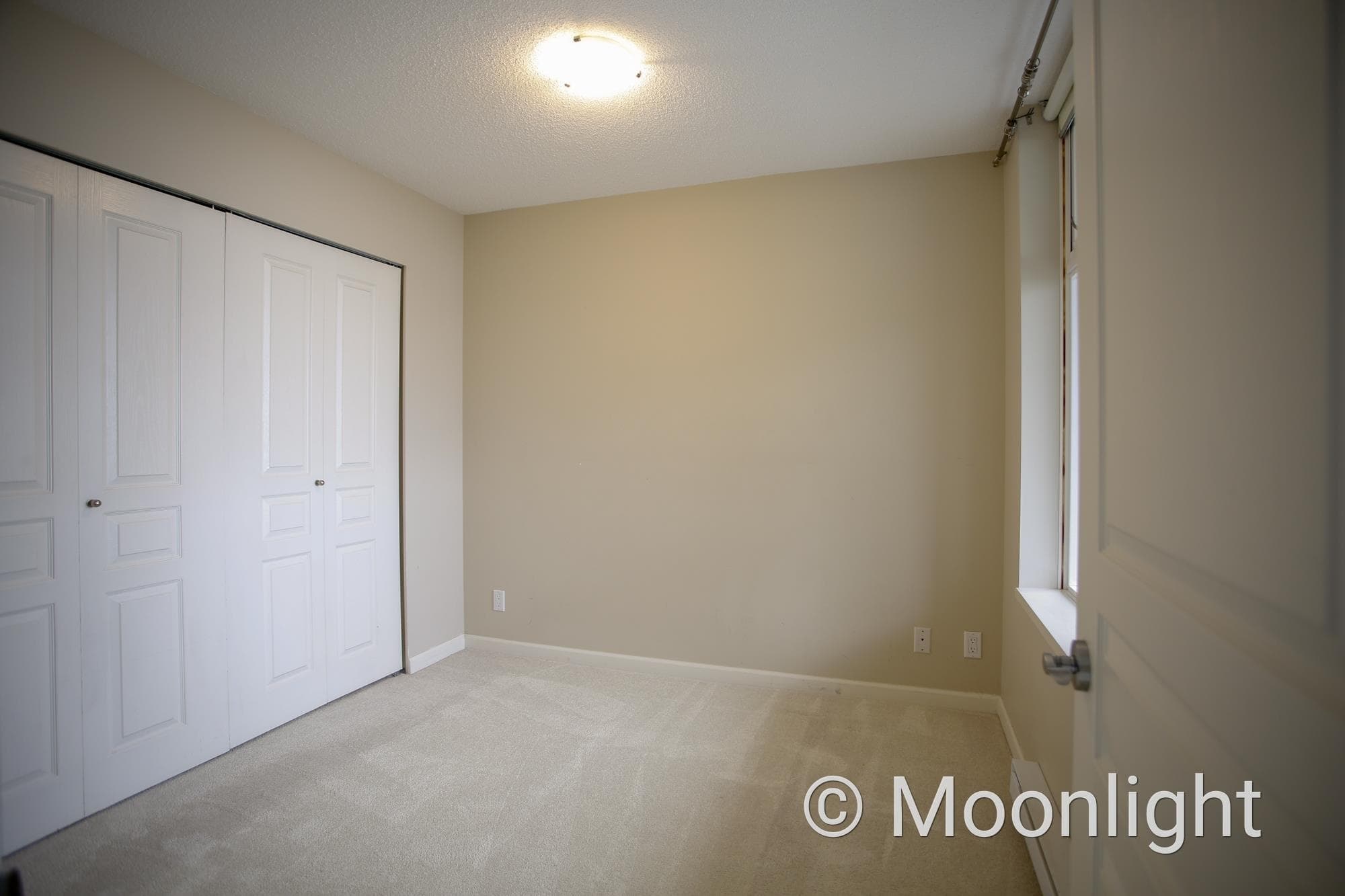 409 - 9298 University Crescent, Burnaby, V5A 4X8 — photo 3