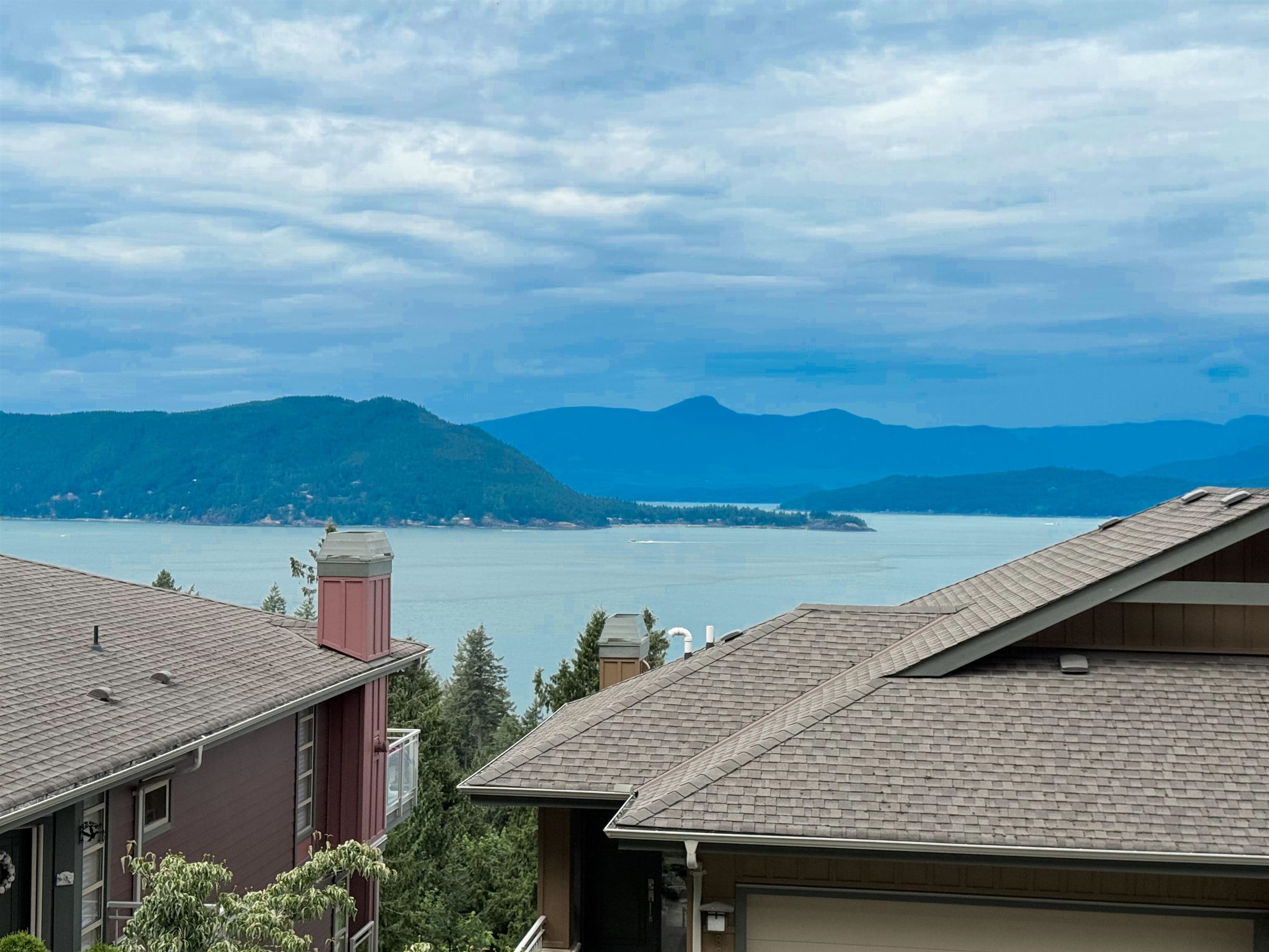 8676 Seascape Drive, West Vancouver, V7W 3J7 — photo 2