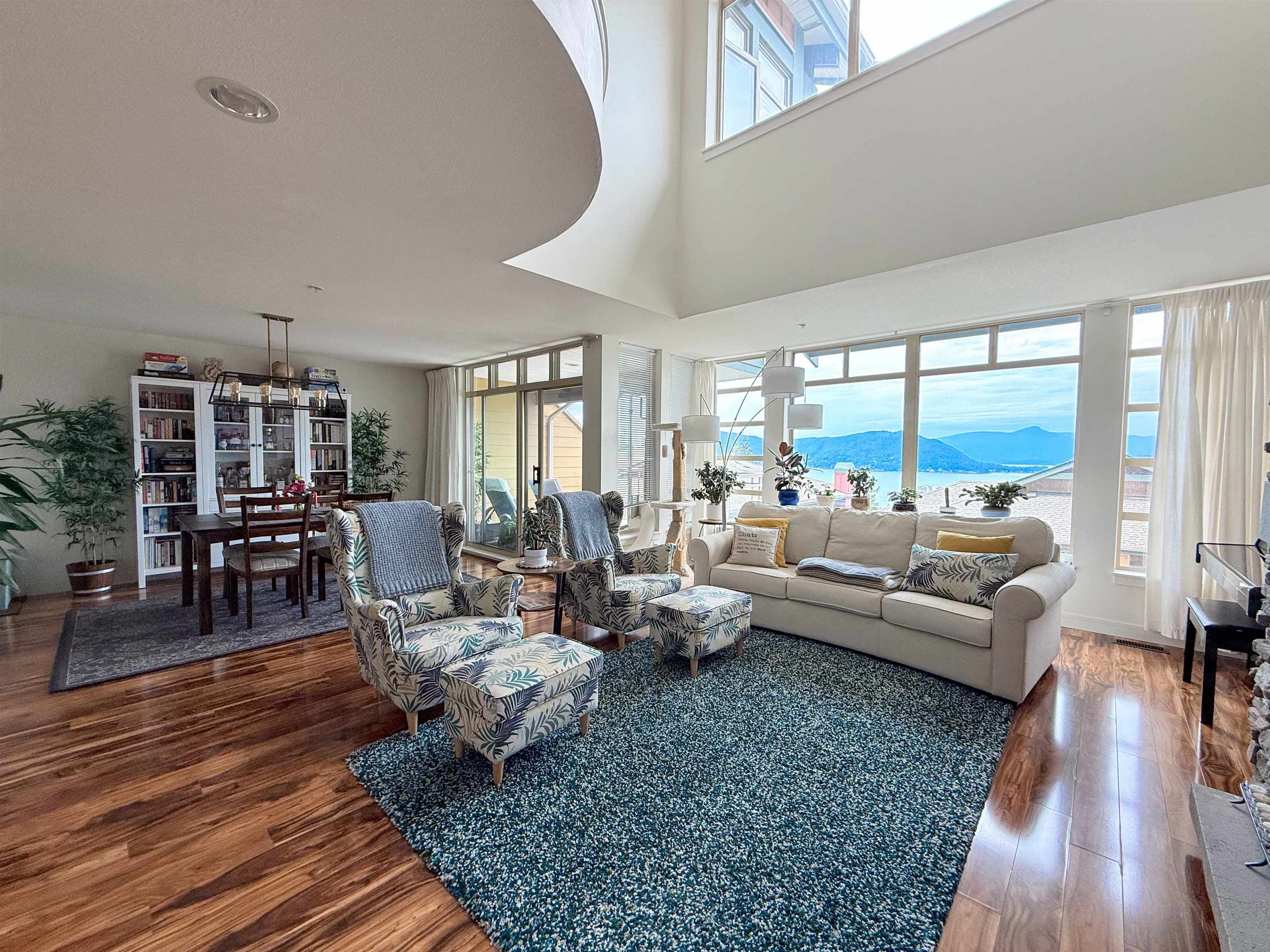 8676 Seascape Drive, West Vancouver, V7W 3J7 — photo 5