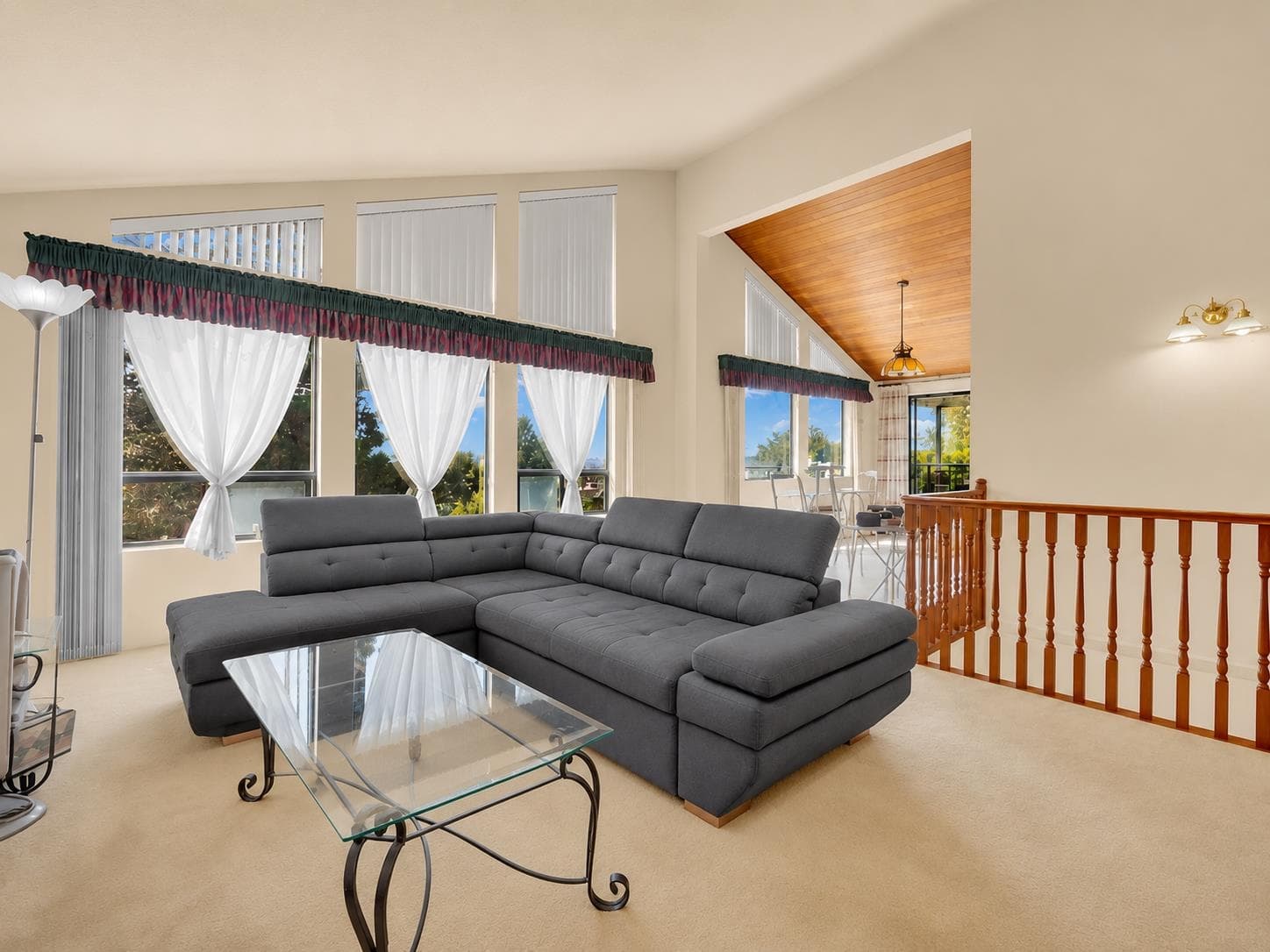 415 Goyer Court, Coquitlam, V3K 6A2 — photo 4