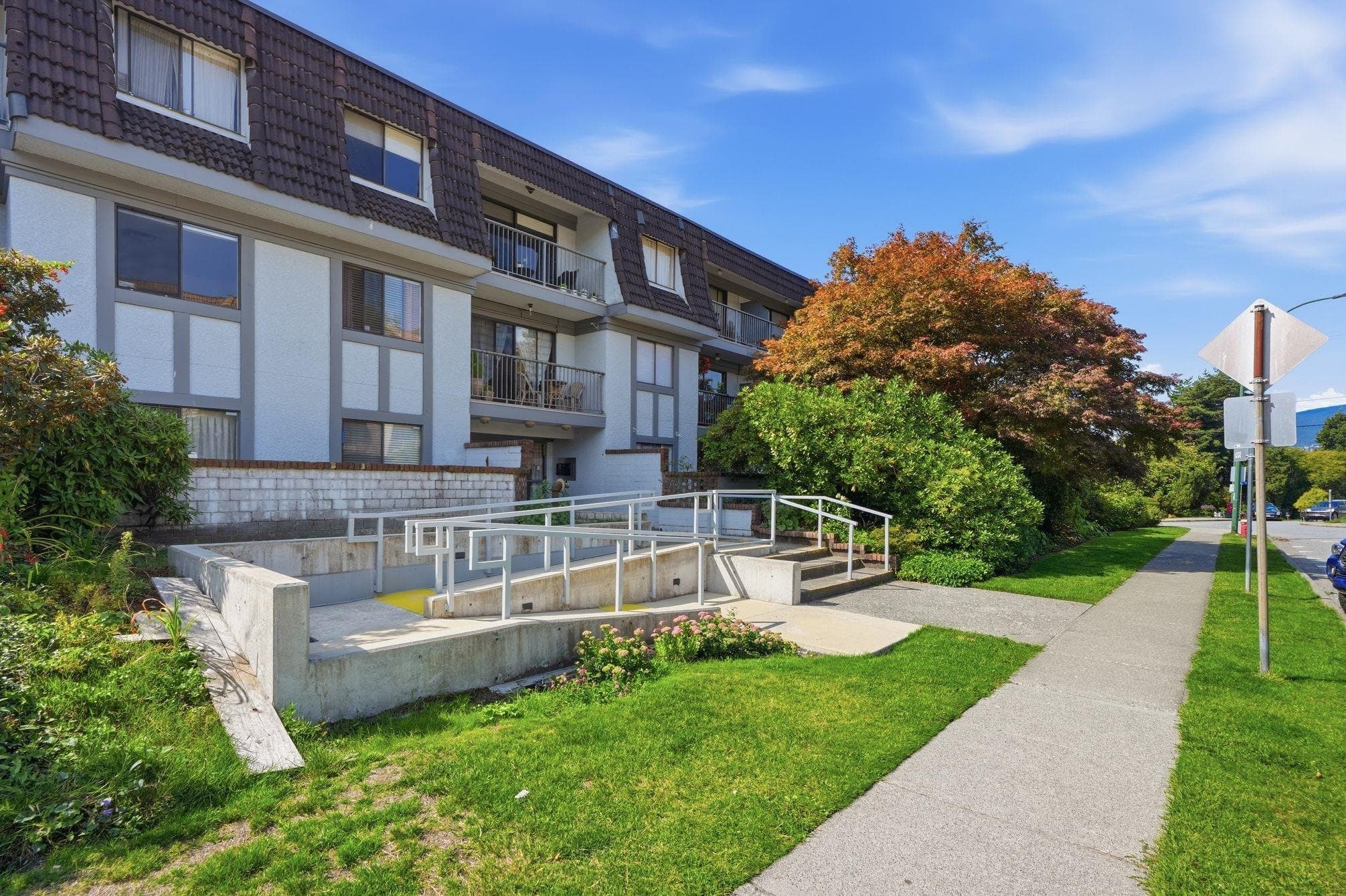 305 - 275 W 2nd Street, North Vancouver, V7M 1C9 — photo 3