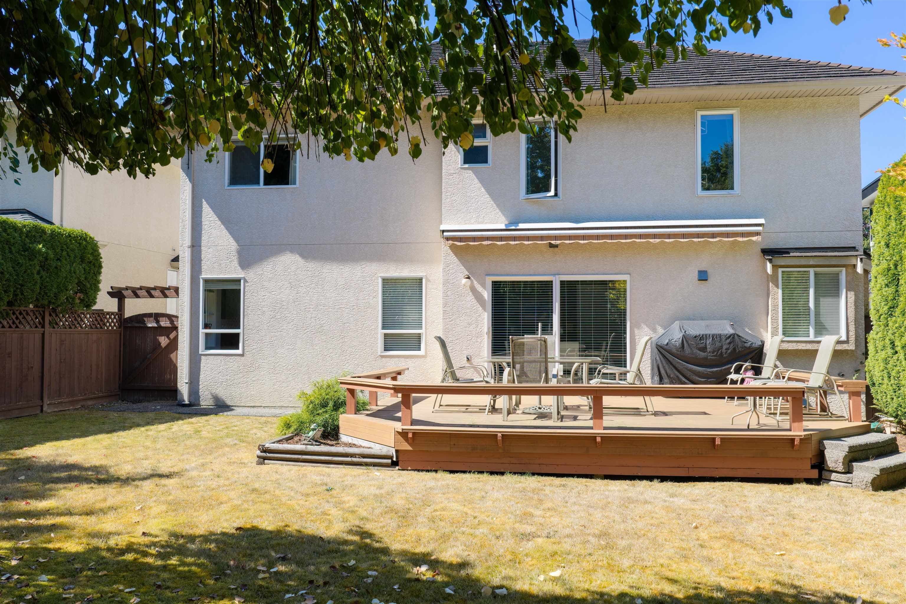 9252 206 Street, Langley, V1M 2W8 — photo 3