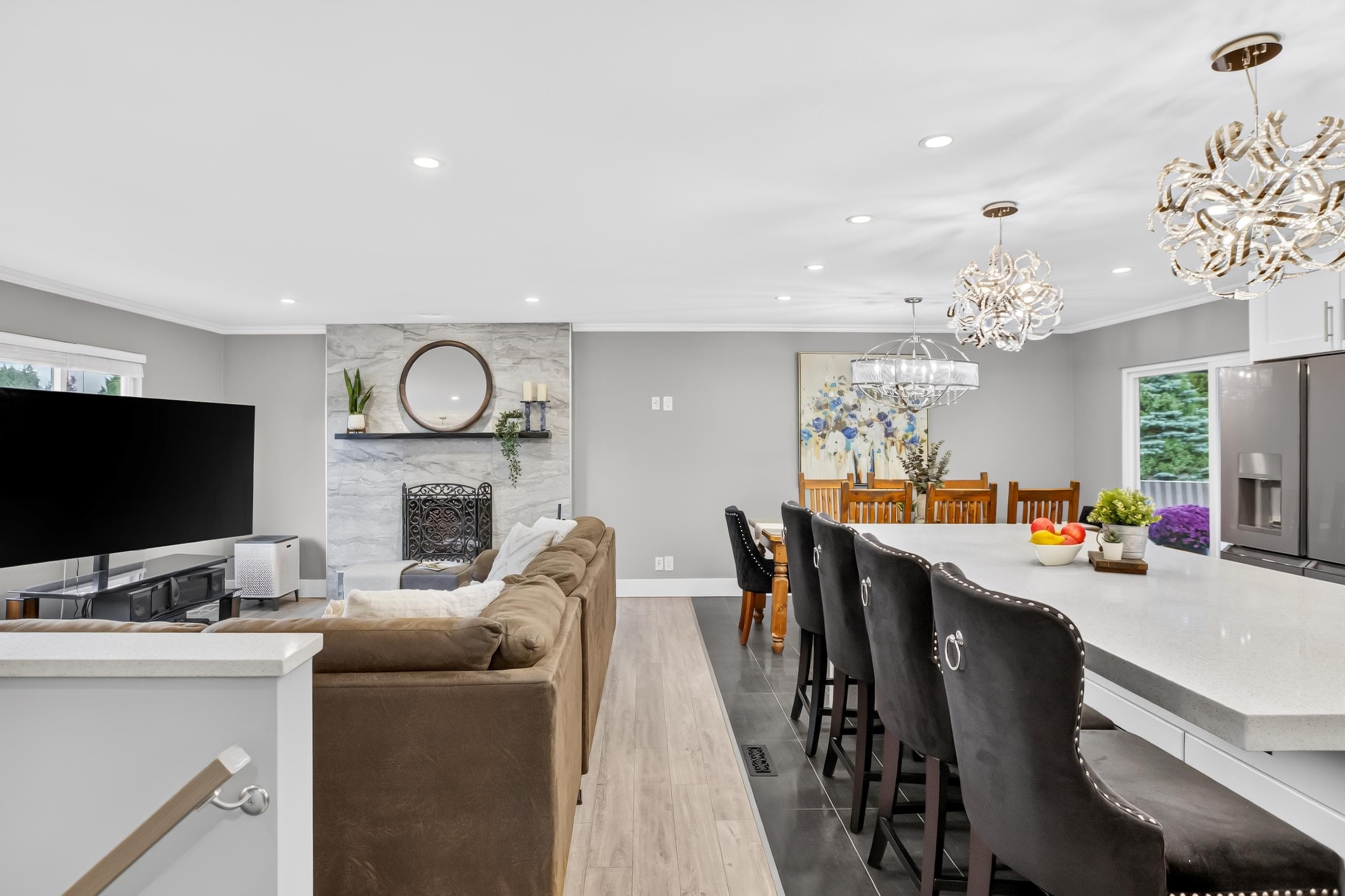 11554 Wildwood Crescent, Pitt Meadows, V3Y 1M8 — photo 3