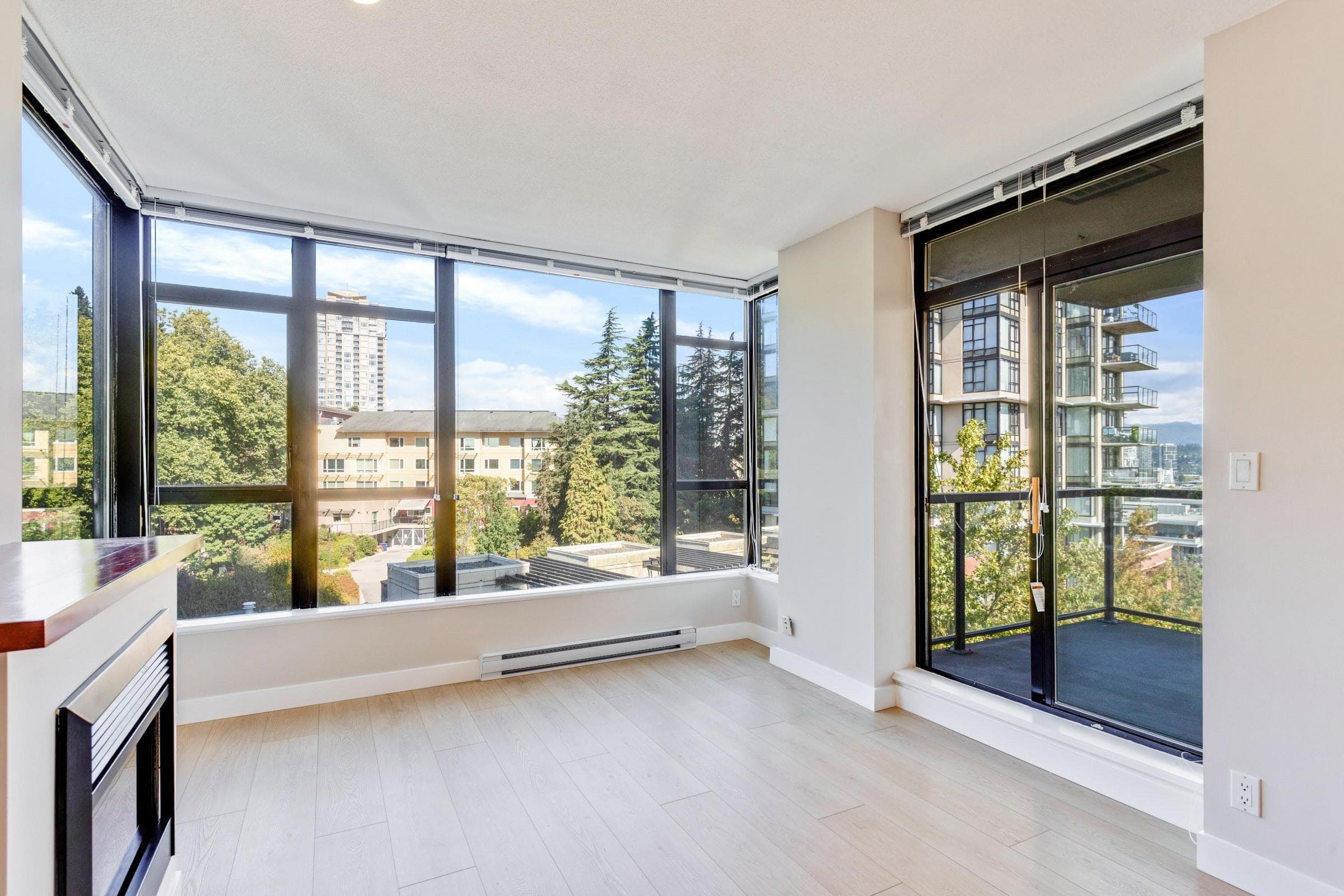 605 - 11 E Royal Avenue, New Westminster, V3L 0A8 — photo 3