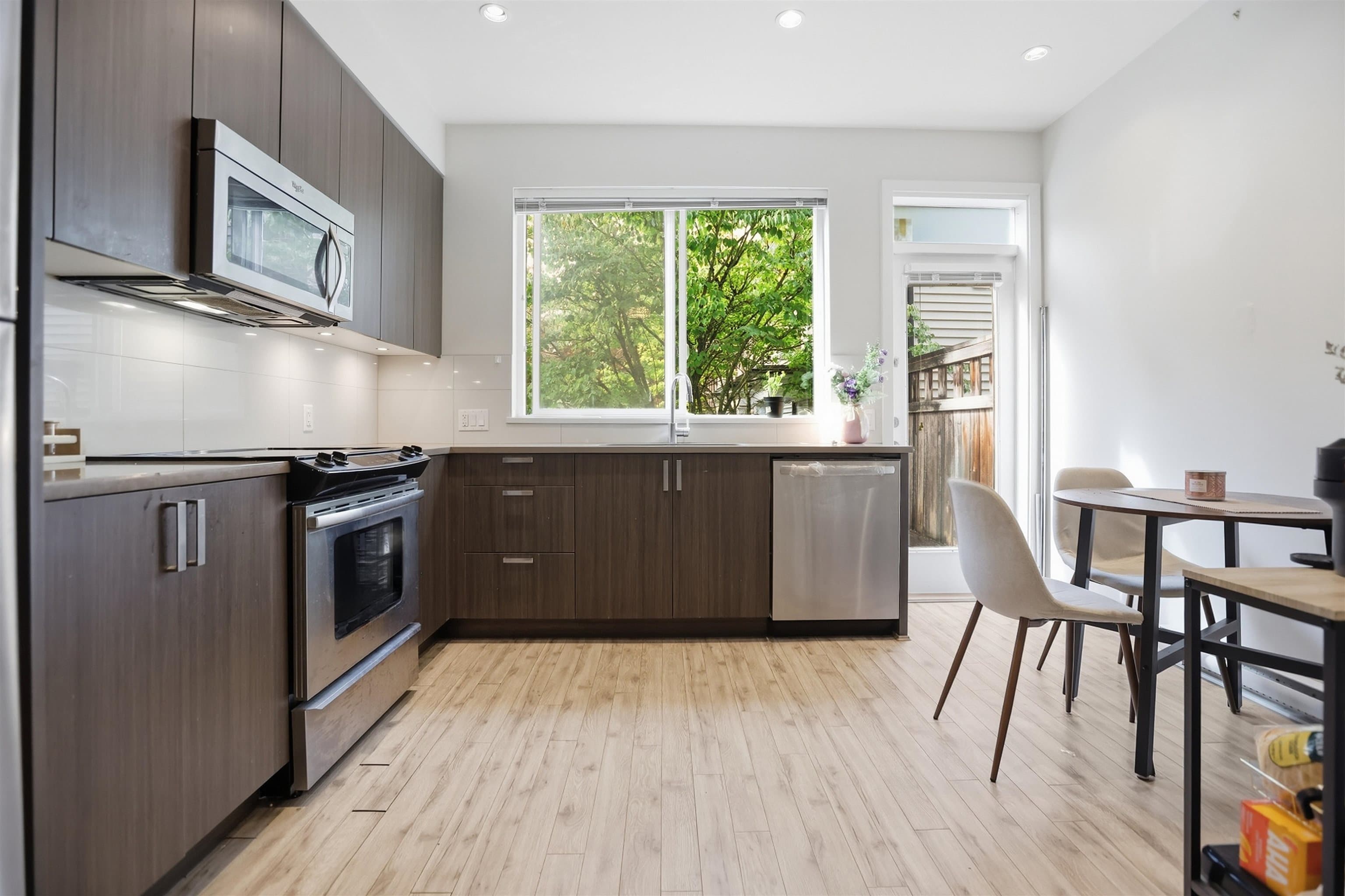 32 - 7458 Britton Street, Burnaby, V3N 3A5 — photo 2