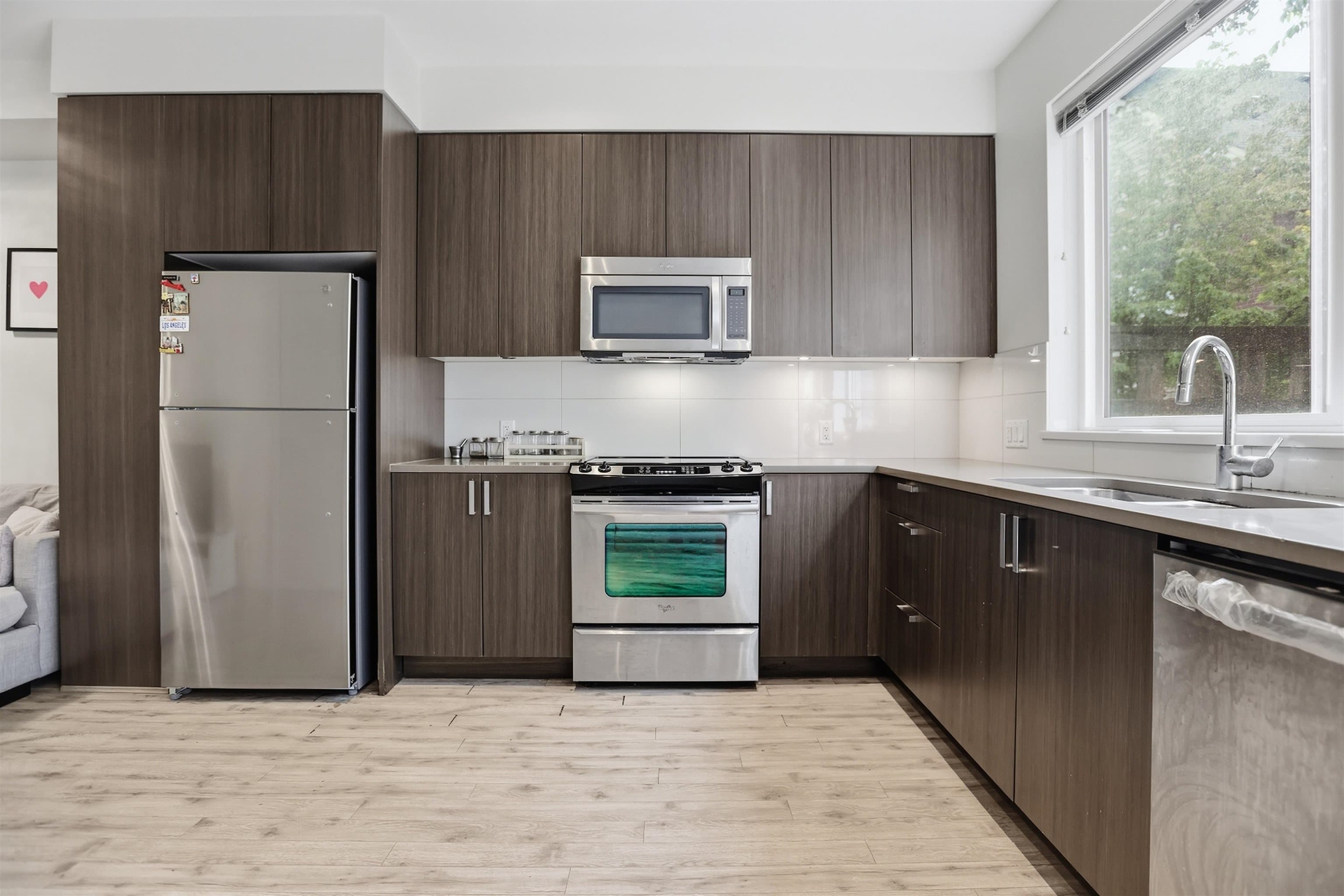 32 - 7458 Britton Street, Burnaby, V3N 3A5 — photo 3