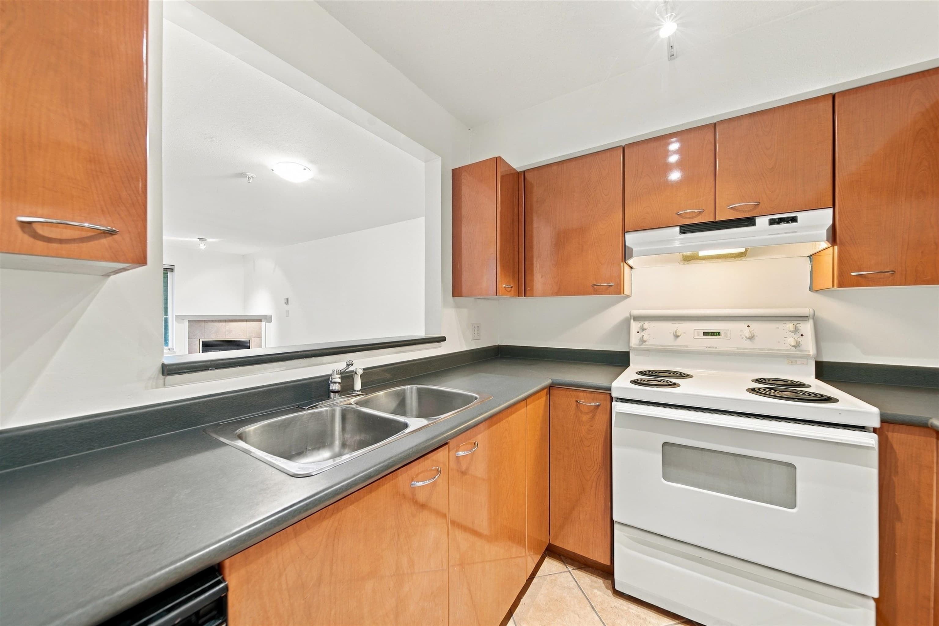 106 - 2268 Welcher Avenue, Port Coquitlam, V3C 1X4 — photo 4