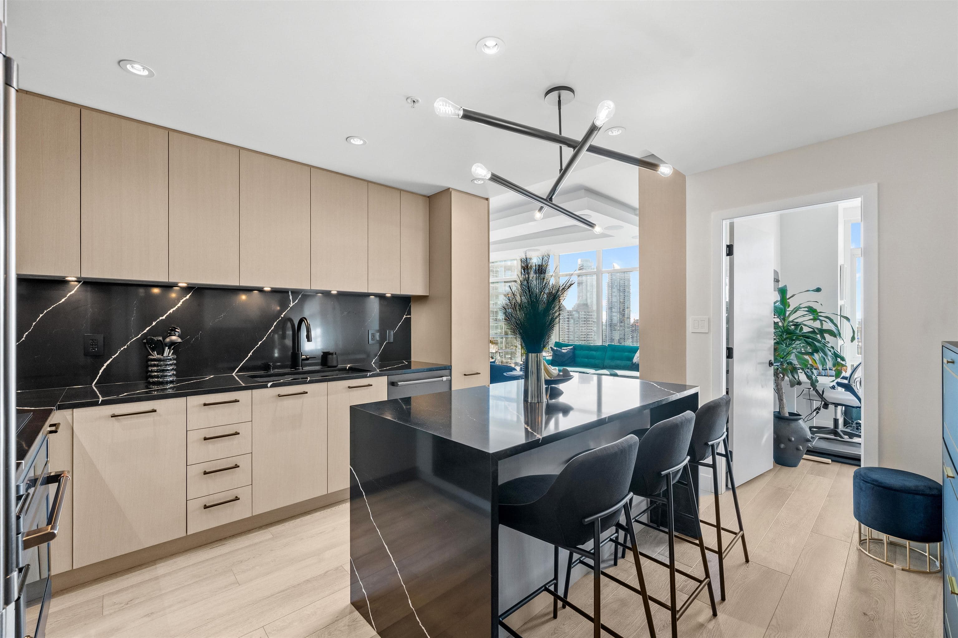 2110 - 1788 Gilmore Avenue, Burnaby, V5C 0L5 — photo 2