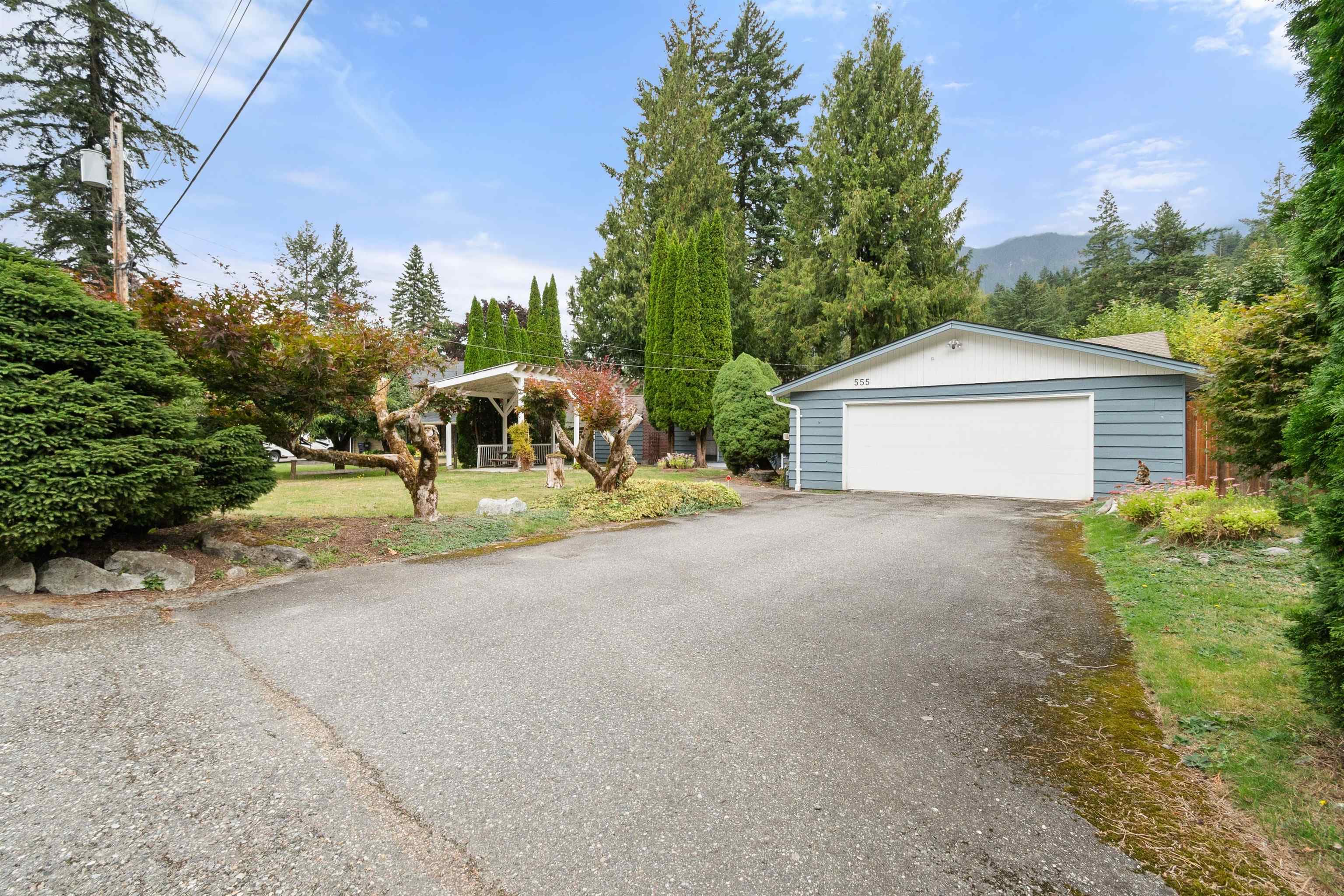 555 Glenaire Drive, Hope, V0X 1L4 — photo 2
