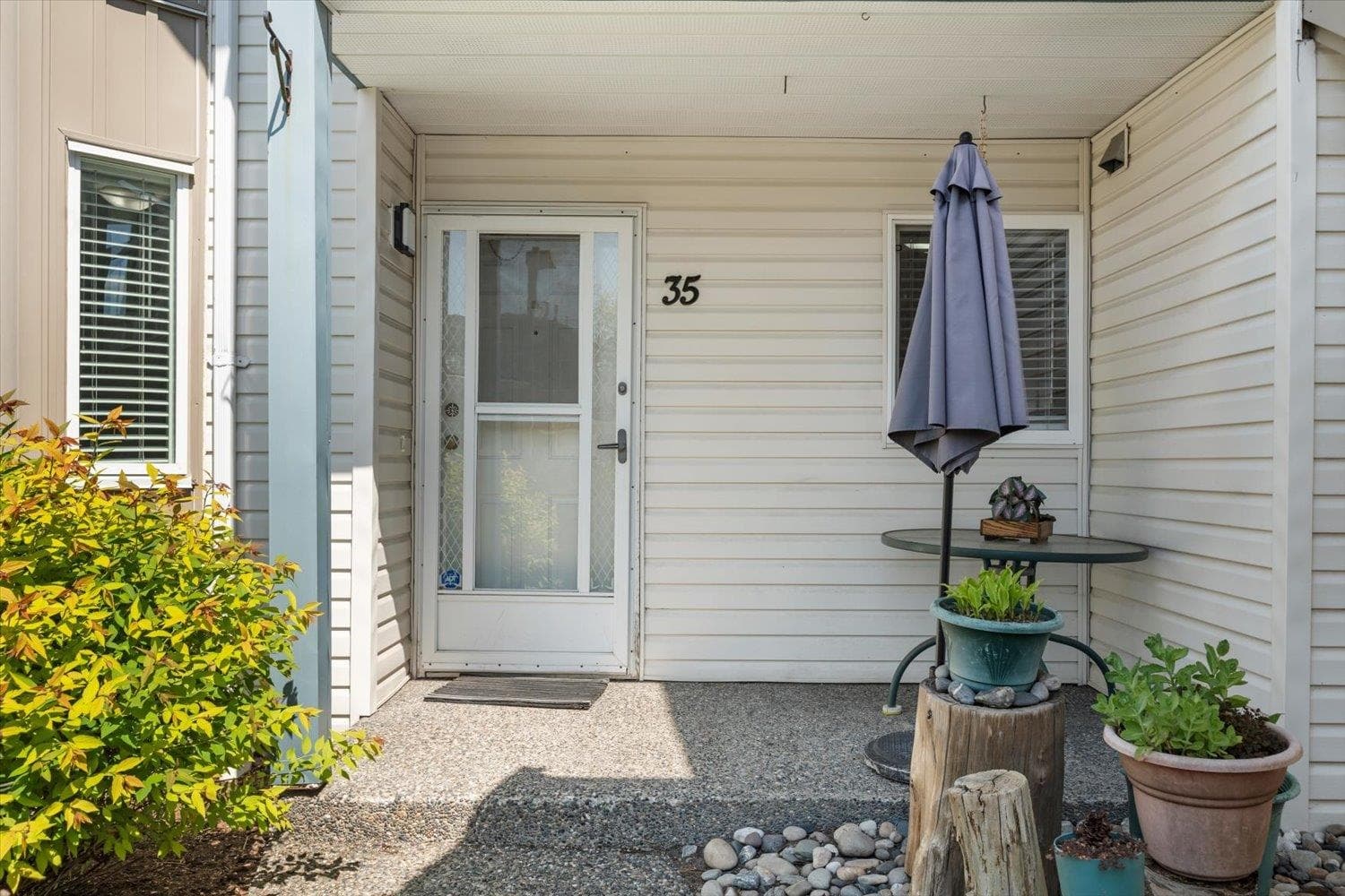 35 - 45435 Knight Road, Chilliwack, V2R 3E8 — photo 2