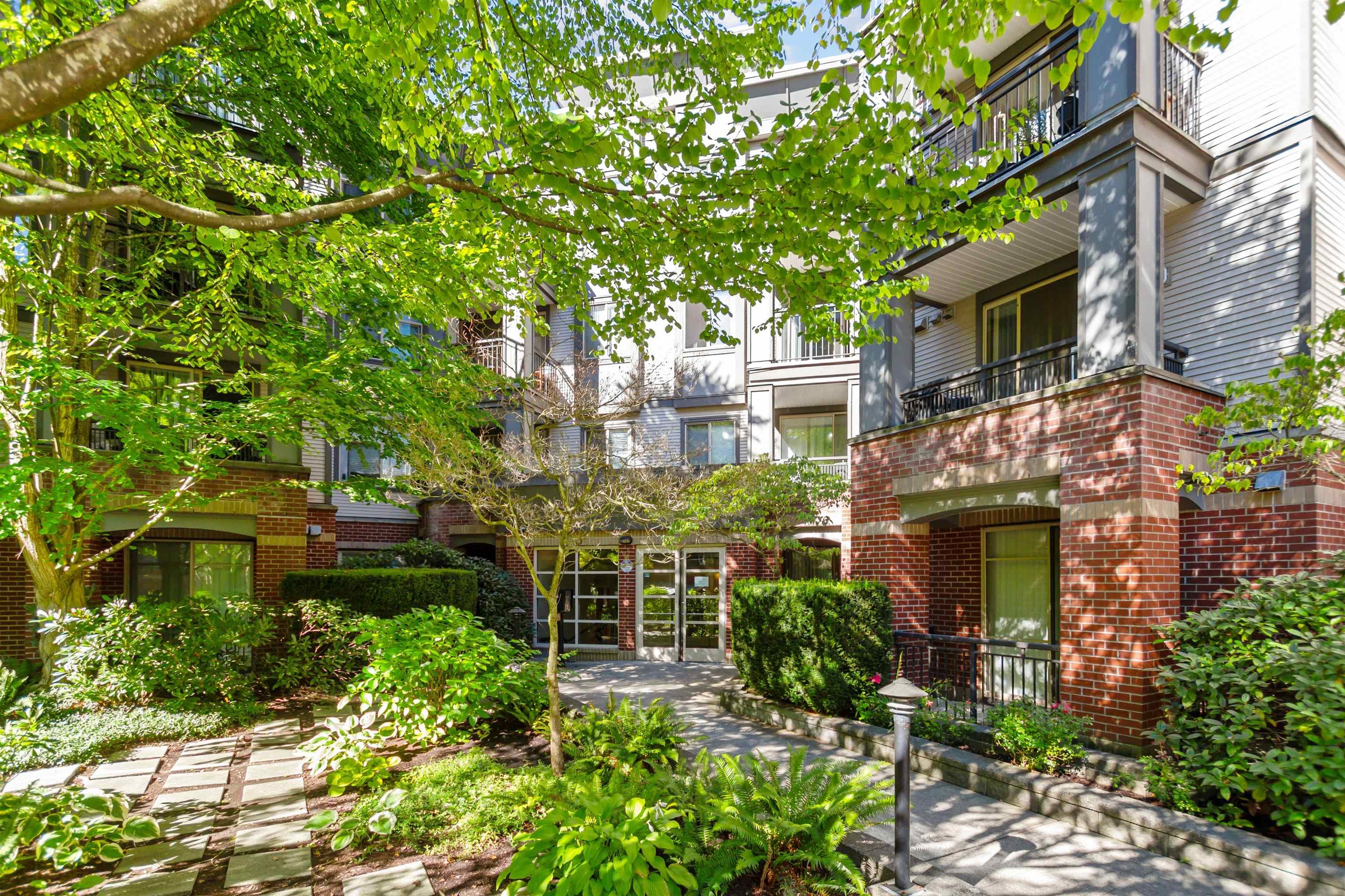 301 - 10499 University Drive, Surrey, V3T 0A4 — photo 2