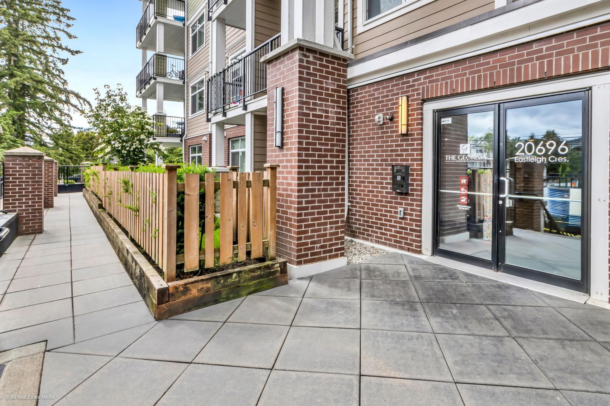 317 - 20696 Eastleigh Crescent, Langley, V3A 0M3 — photo 2