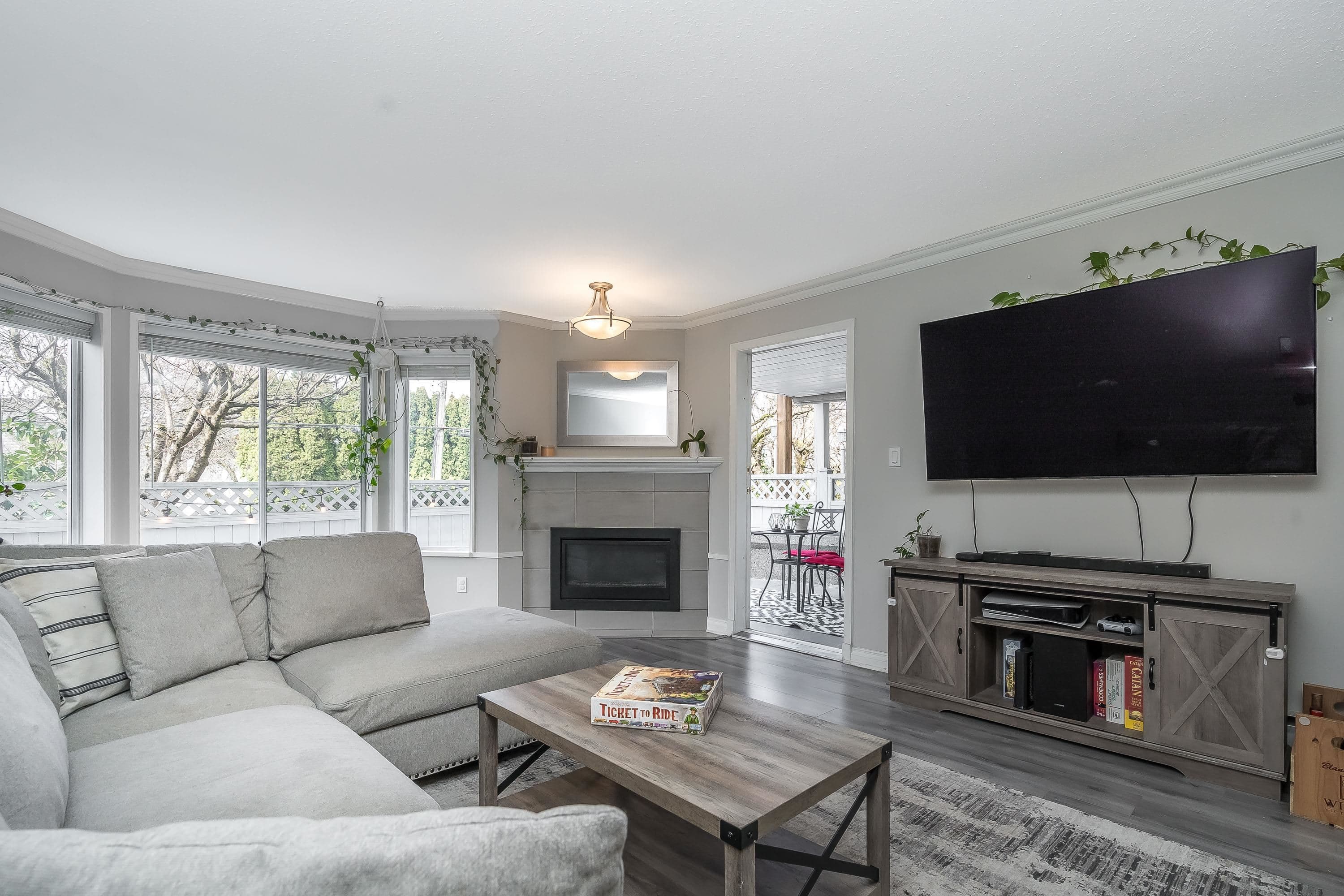 103 - 3088 Flint Street, Port Coquitlam, V3B 4H5 — photo 2