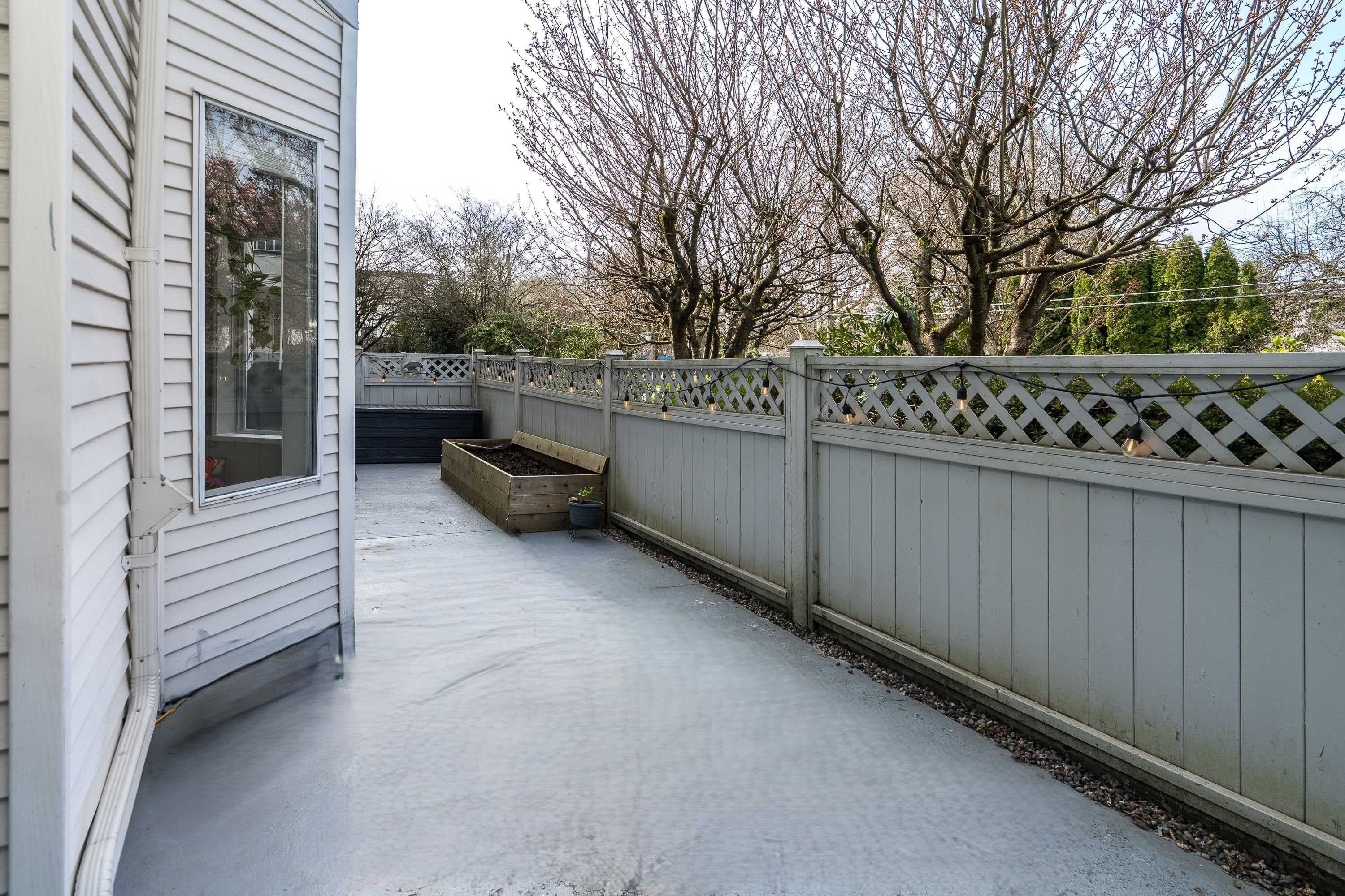 103 - 3088 Flint Street, Port Coquitlam, V3B 4H5 — photo 4