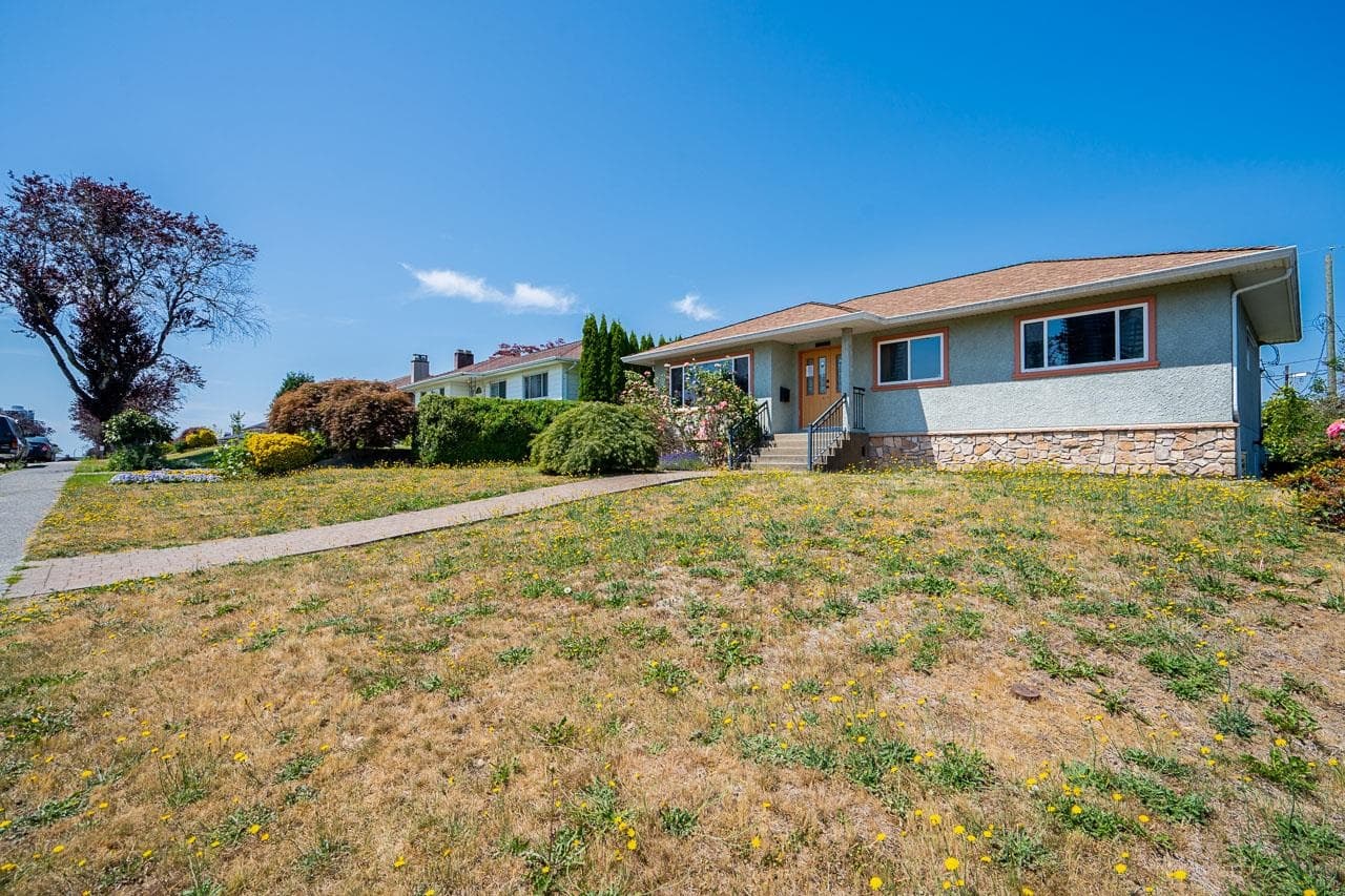 4871 Highlawn Drive, Burnaby, V5C 3T2 — photo 3