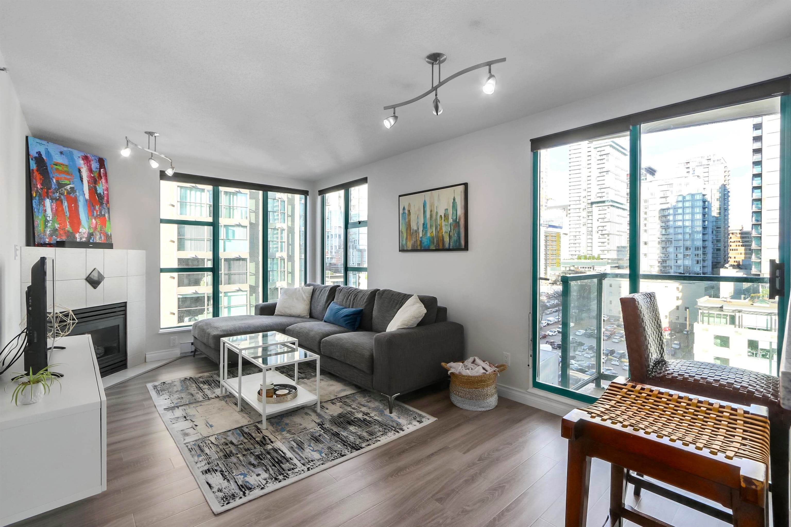 1502 - 939 Homer Street, Vancouver, V6B 2W6 — photo 1