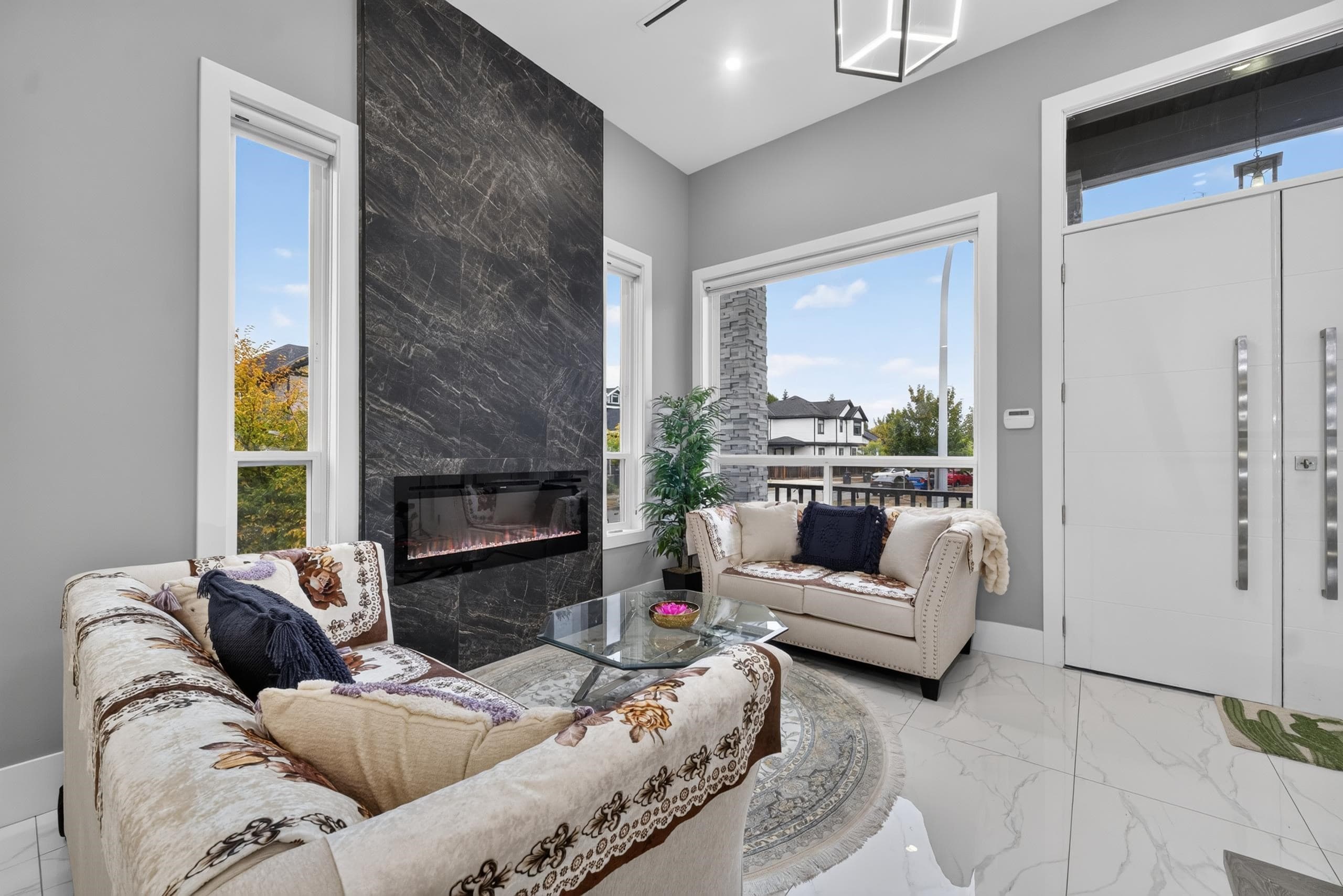 5947 140b Street, Surrey, V3X 0J3 — photo 3
