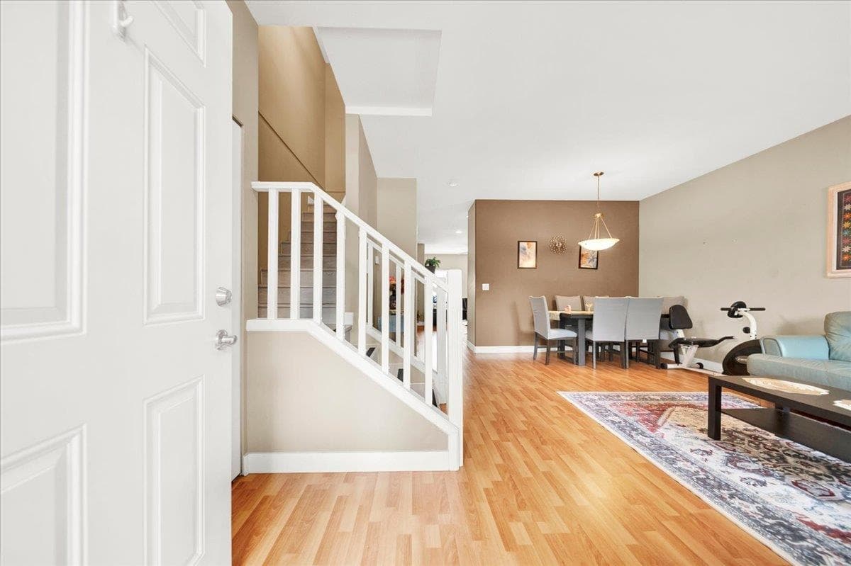 16628 60 Avenue, Surrey, V3S 1S9 — photo 3