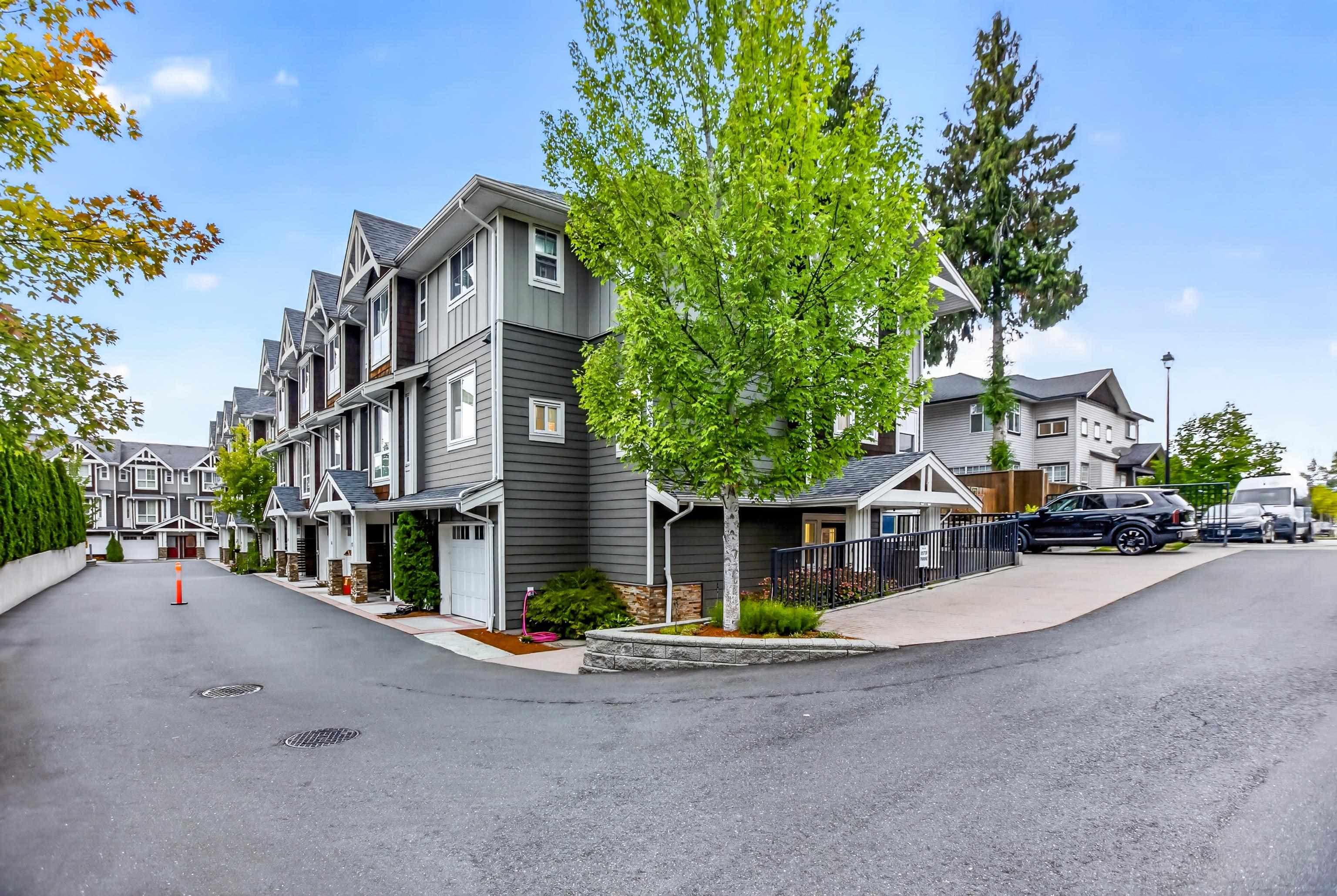 16 - 9989 240a Street, Maple Ridge, V2W 1Z9 — photo 1