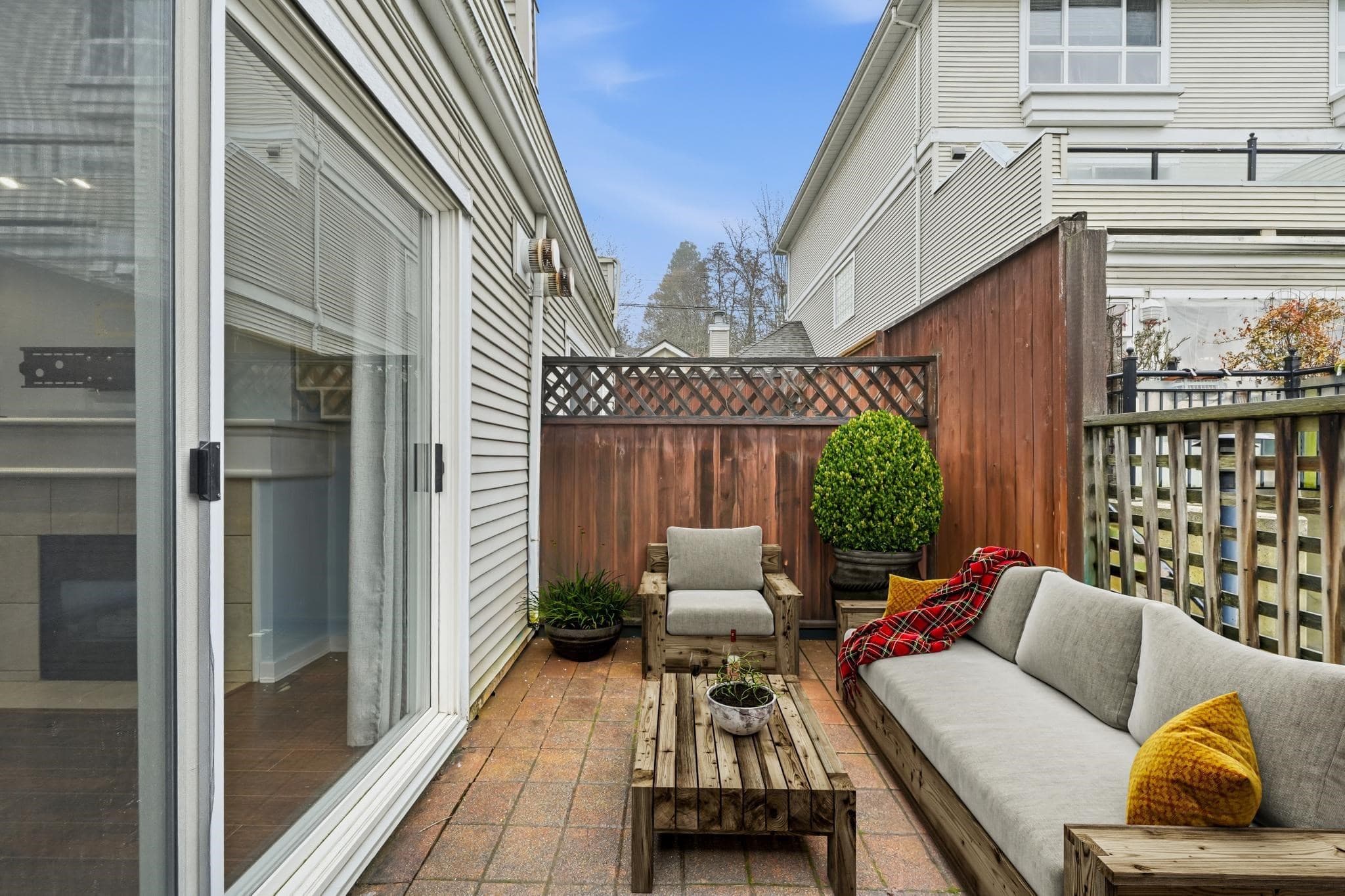 123 - 253 Casey Street, Coquitlam, V3K 7A3 — photo 3