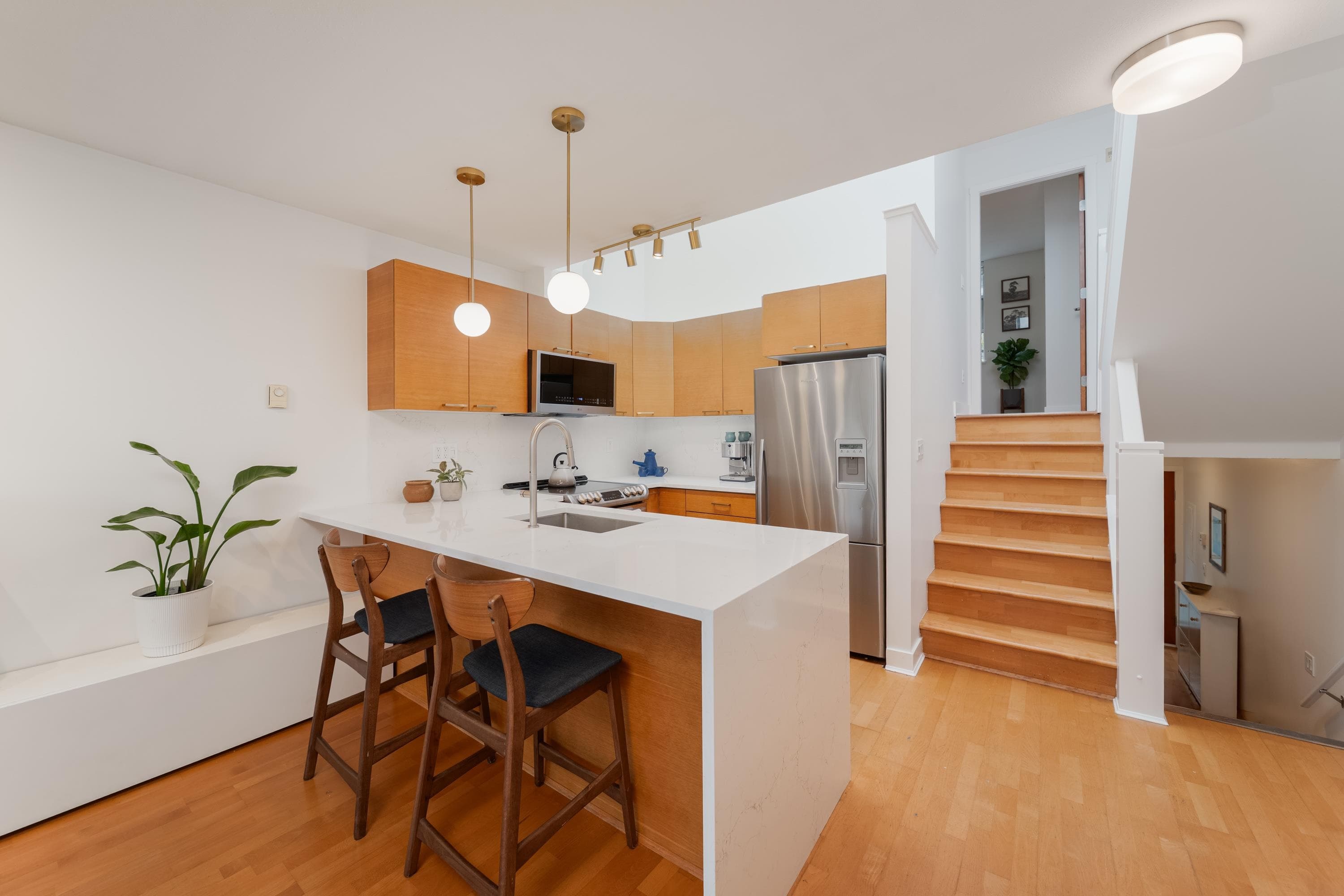 9 - 1250 W 6th Avenue, Vancouver, V6H 1A5 — photo 2