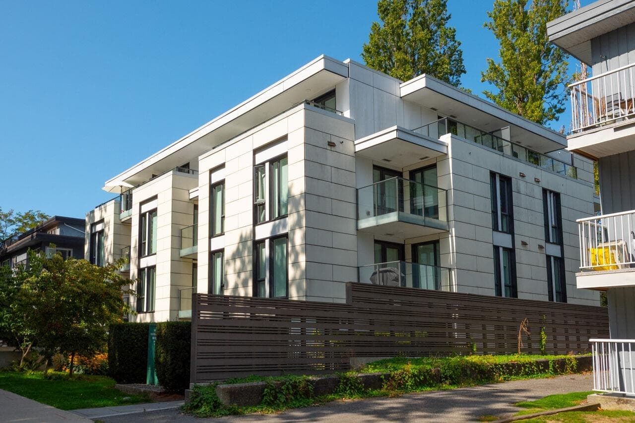 203 - 2239 W 7th Avenue, Vancouver, V6K 1Y3 — photo 1