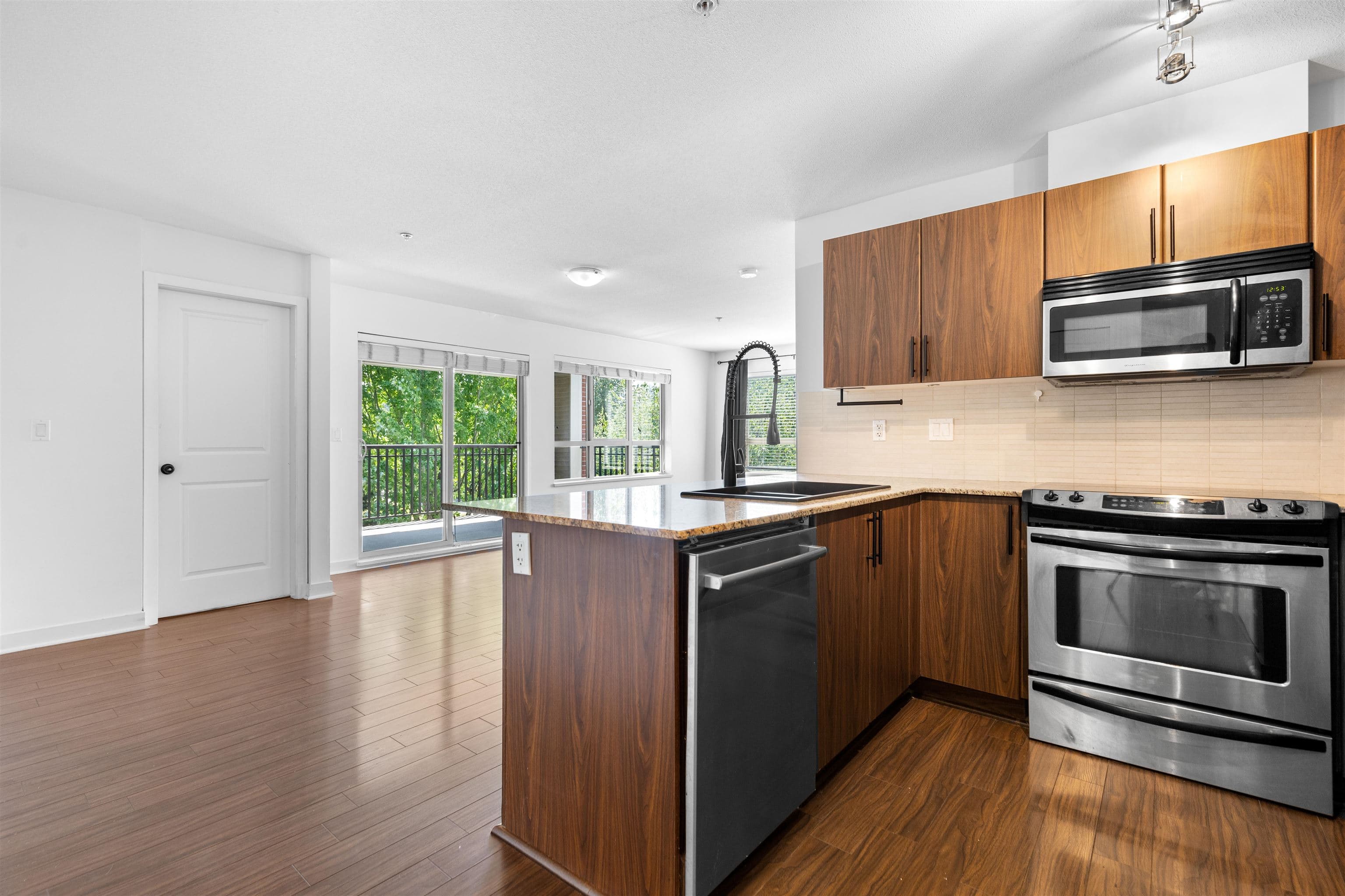 B304 - 8929 202 Street, Langley, V1M 0B4 — photo 4