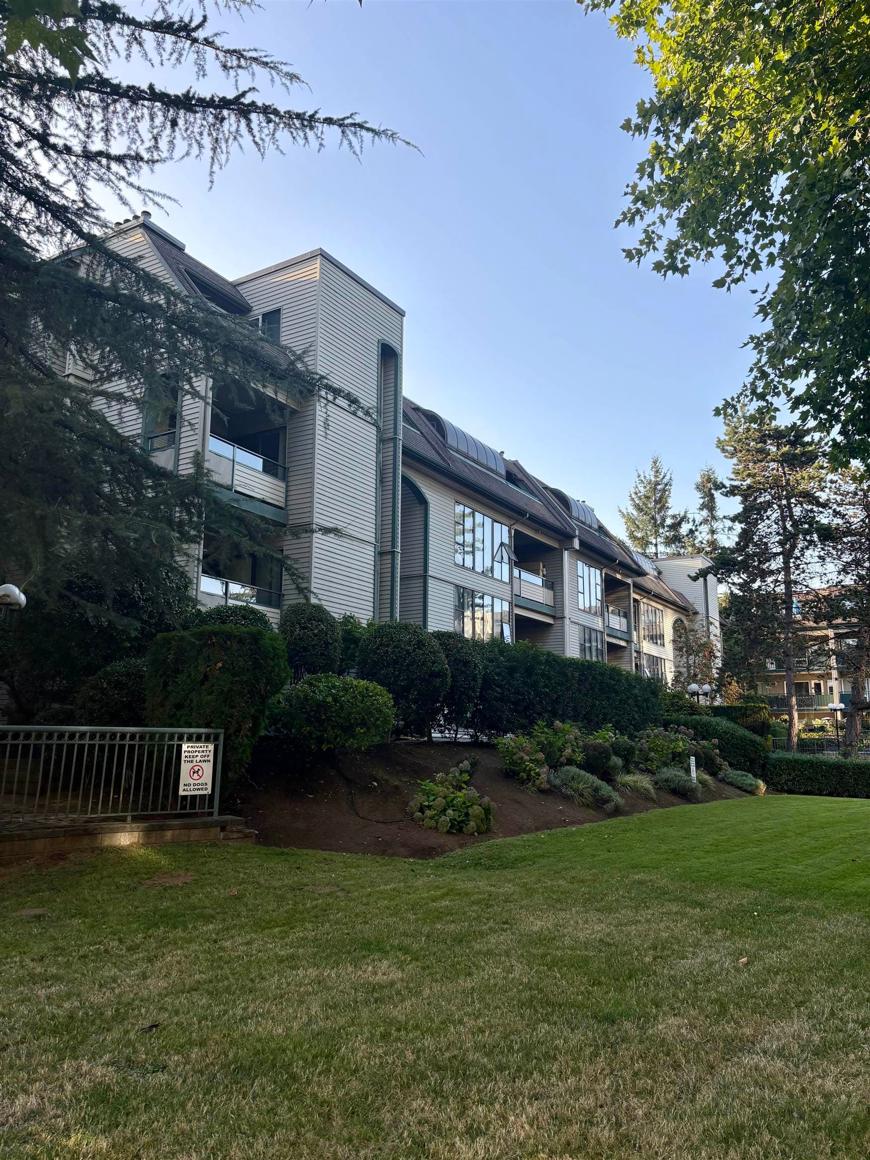 308 - 2925 Glen Drive, Coquitlam, V3B 7H9 — photo 2