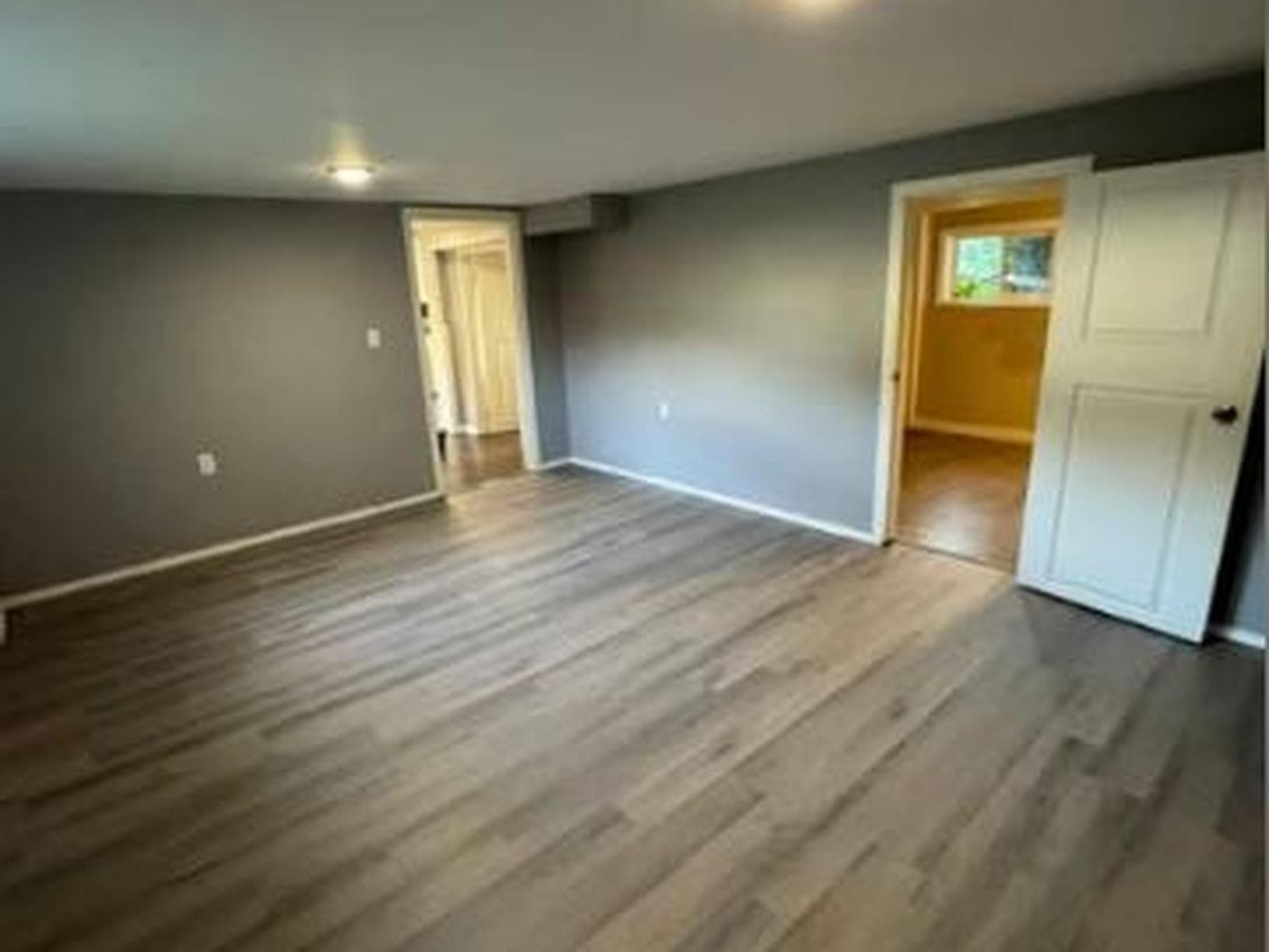 Lower - 10113 Manor Drive, Chilliwack, V2P 5Y6 — photo 3