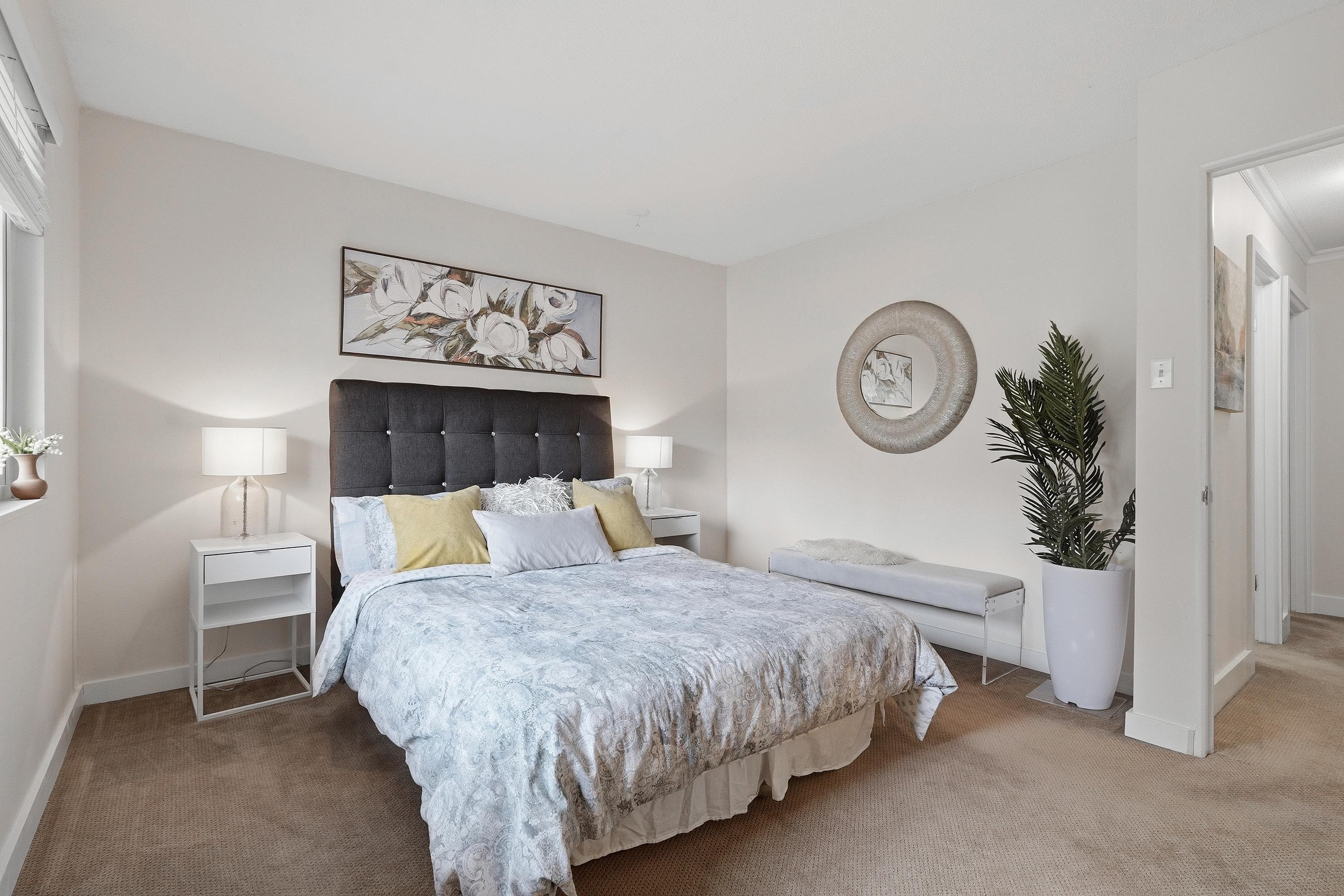 2329 Mountain Highway, North Vancouver, V7J 2N2 — photo 2
