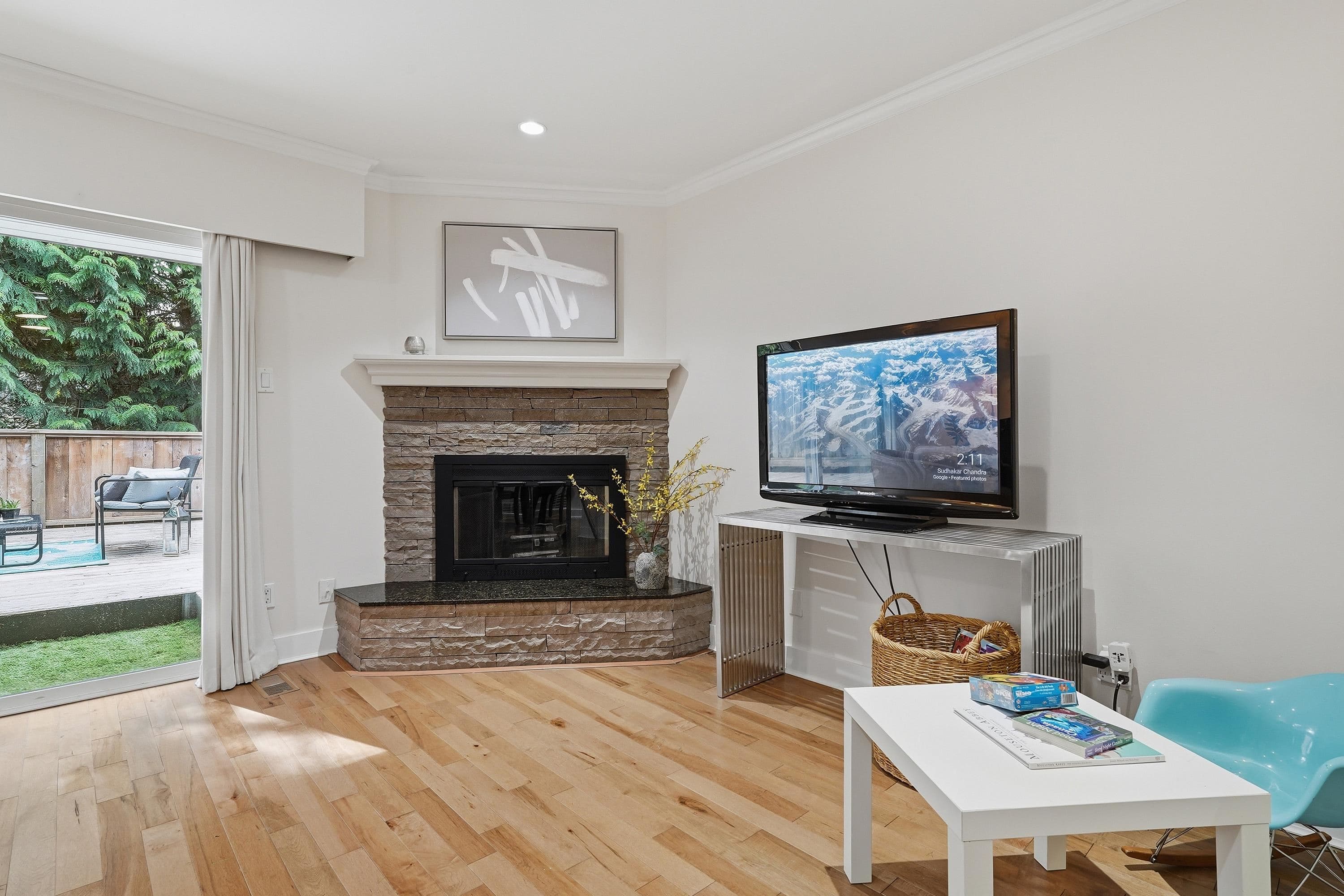 2329 Mountain Highway, North Vancouver, V7J 2N2 — photo 5